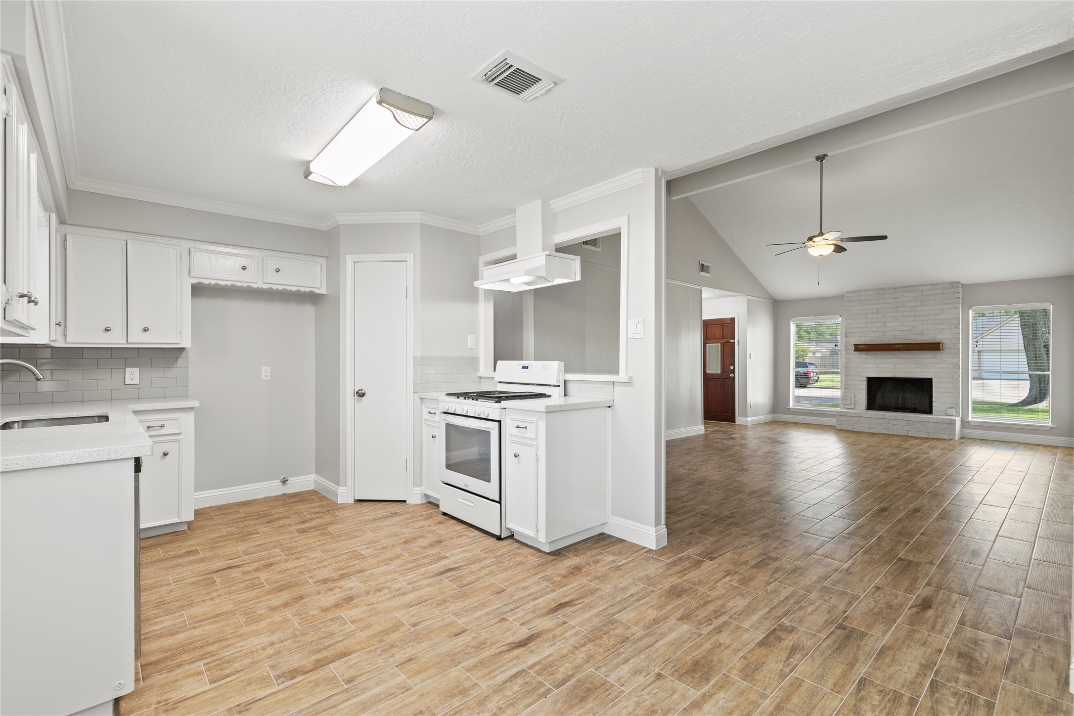 2536 Parkway Avenue, Rosenberg, TX 77471