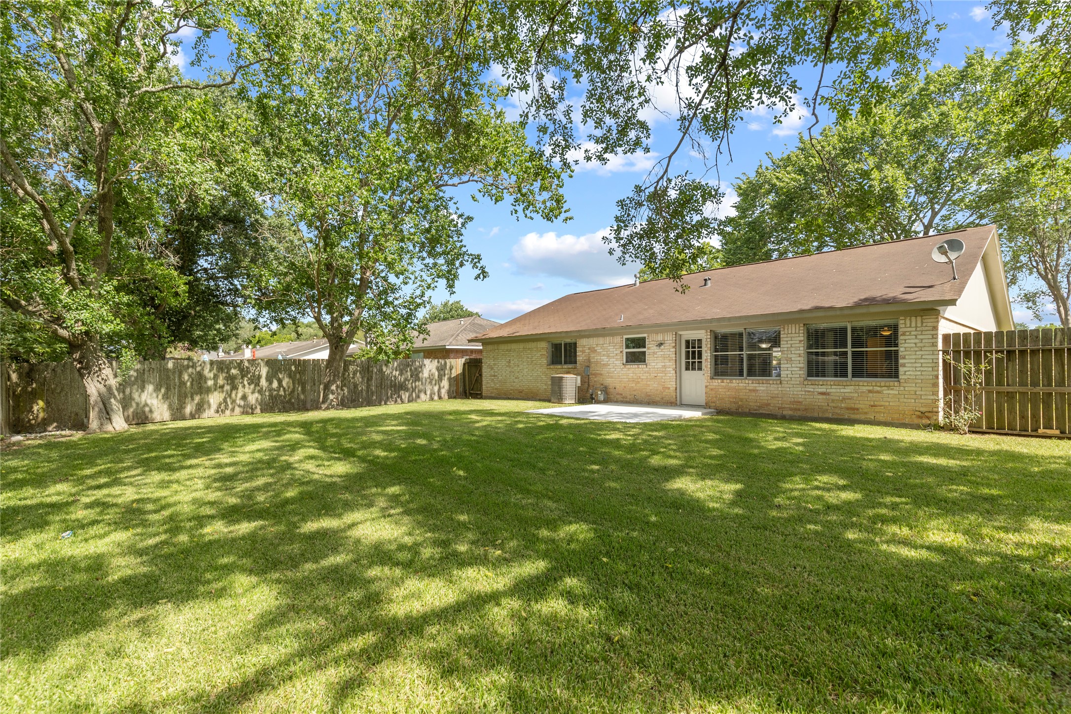 2536 Parkway Avenue, Rosenberg, TX 77471