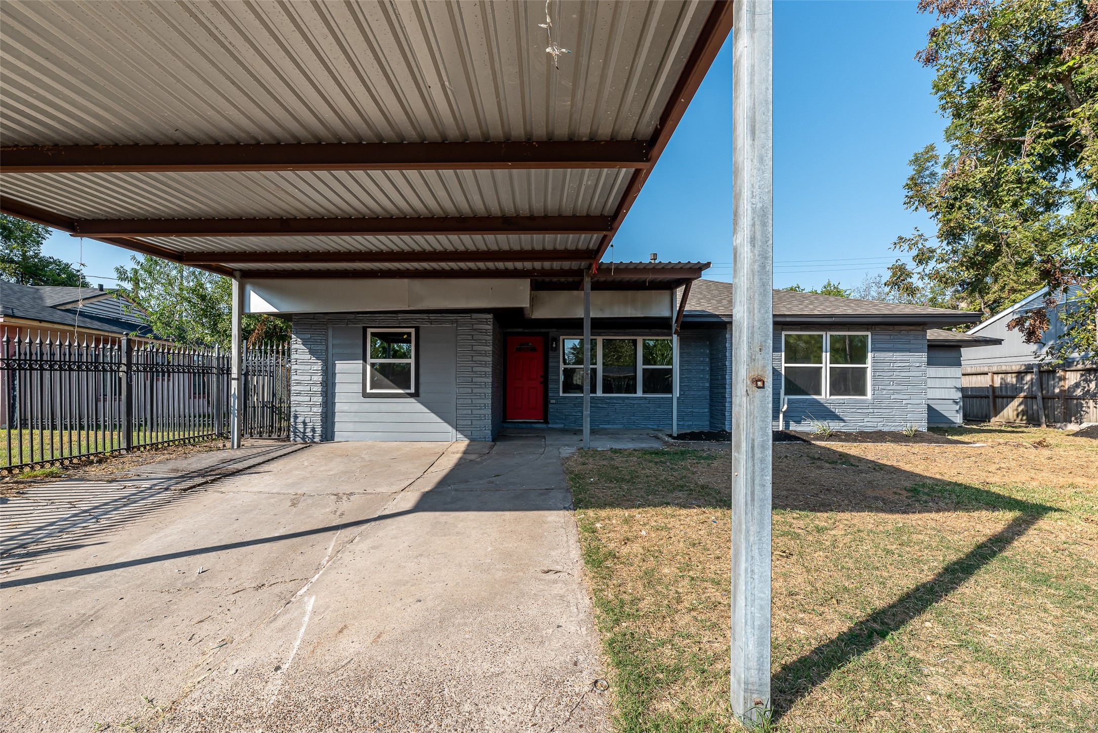 8658 Sonneville Drive, Houston, TX 77080