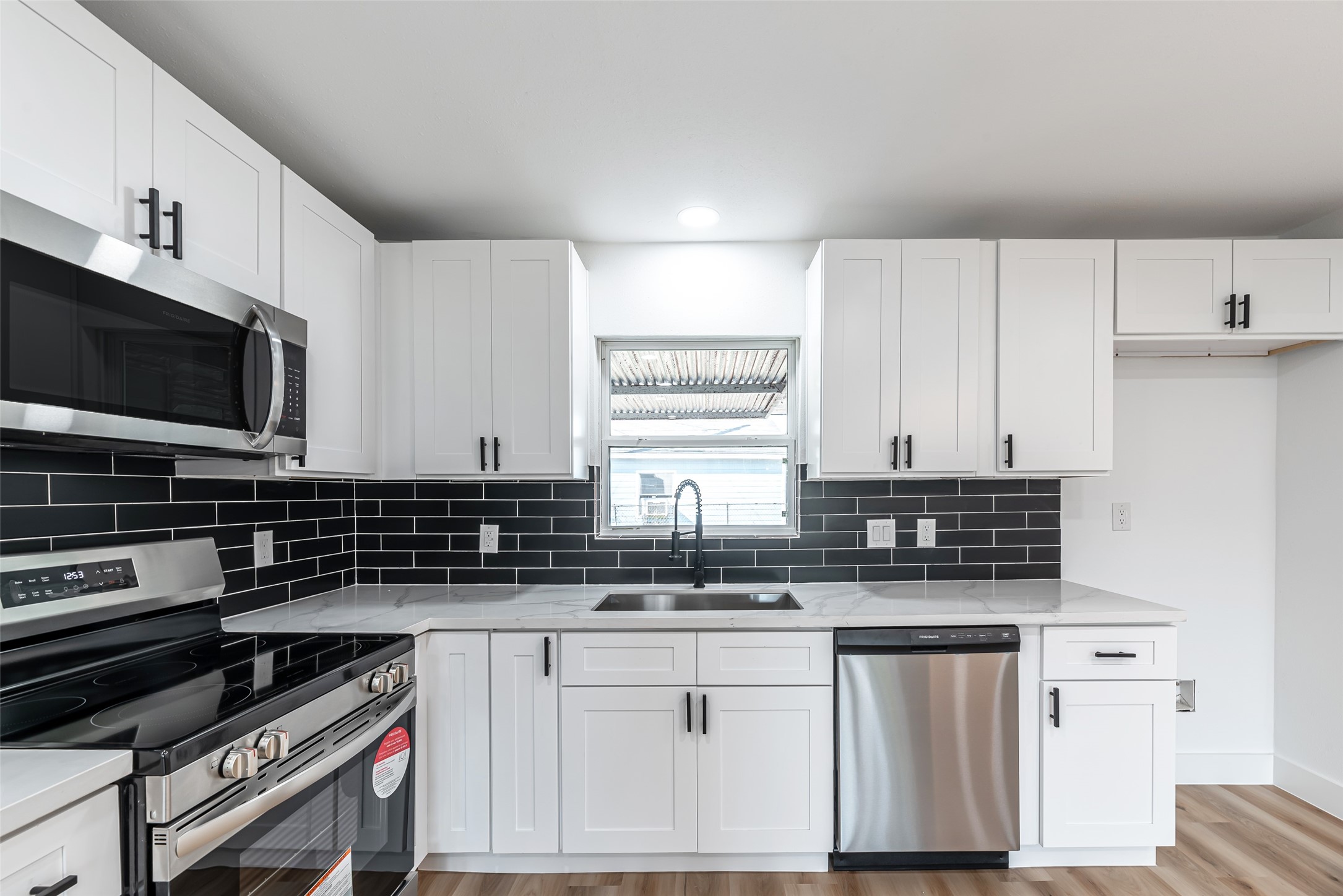 8658 Sonneville Drive, Houston, TX 77080