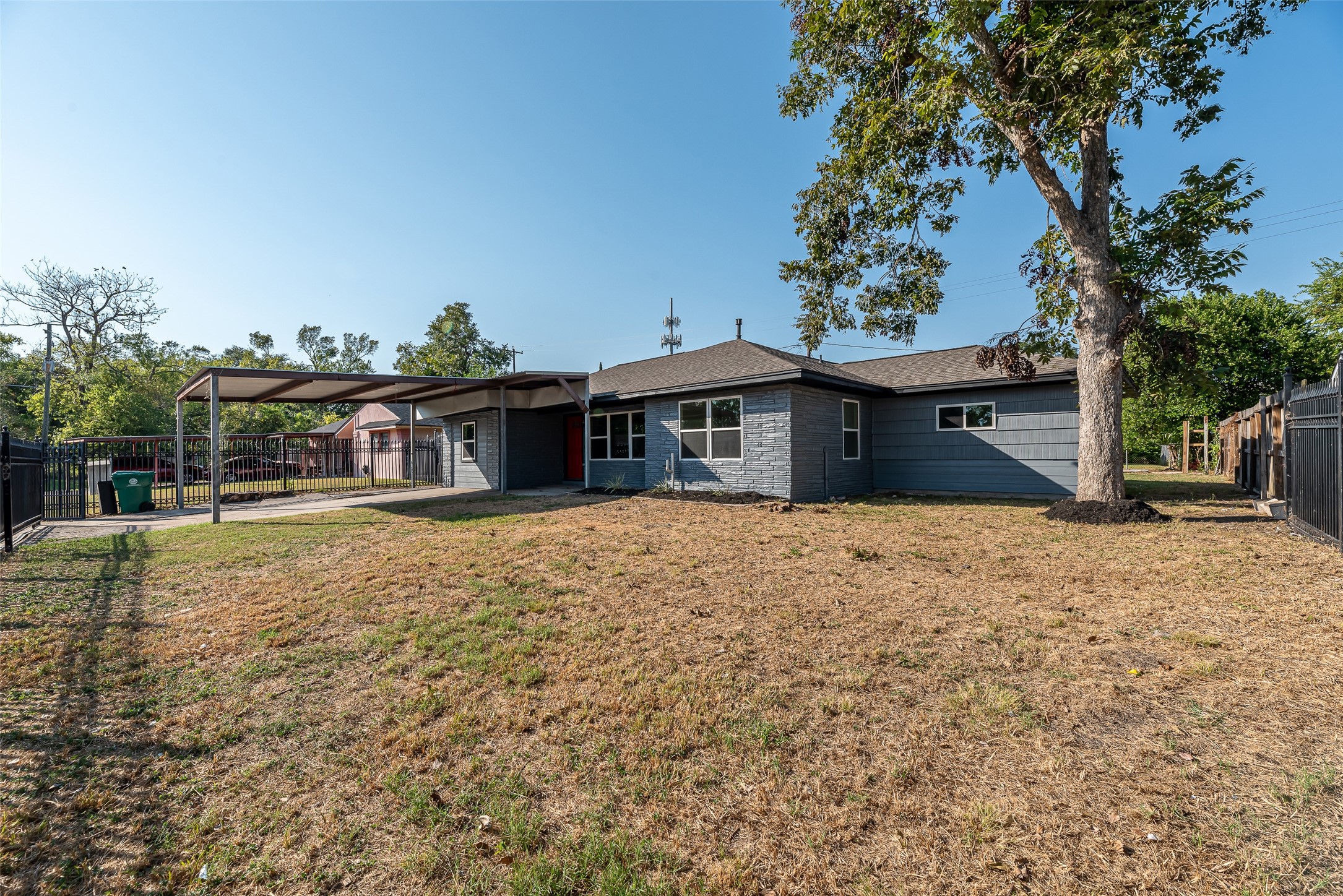 8658 Sonneville Drive, Houston, TX 77080