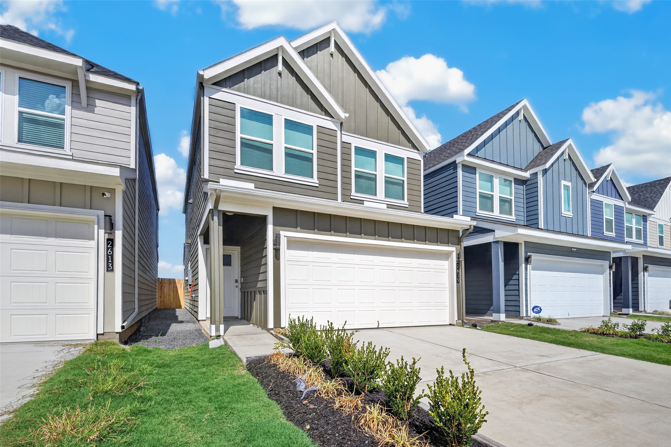 2615 McHenry Landing Lane, Houston, TX 77051