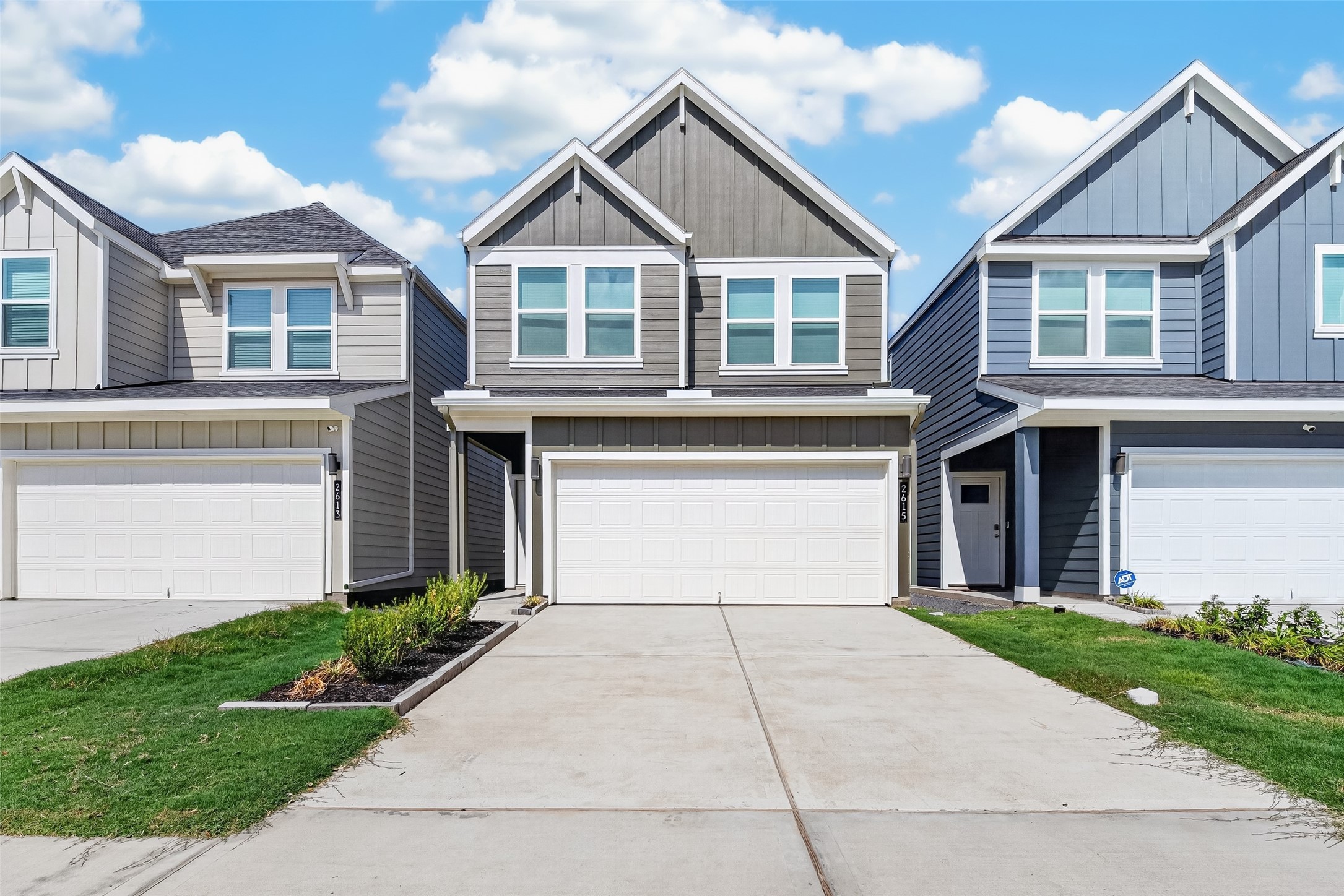 2615 McHenry Landing Lane, Houston, TX 77051 2615 McHenry Landing Lane, Houston, TX 77051