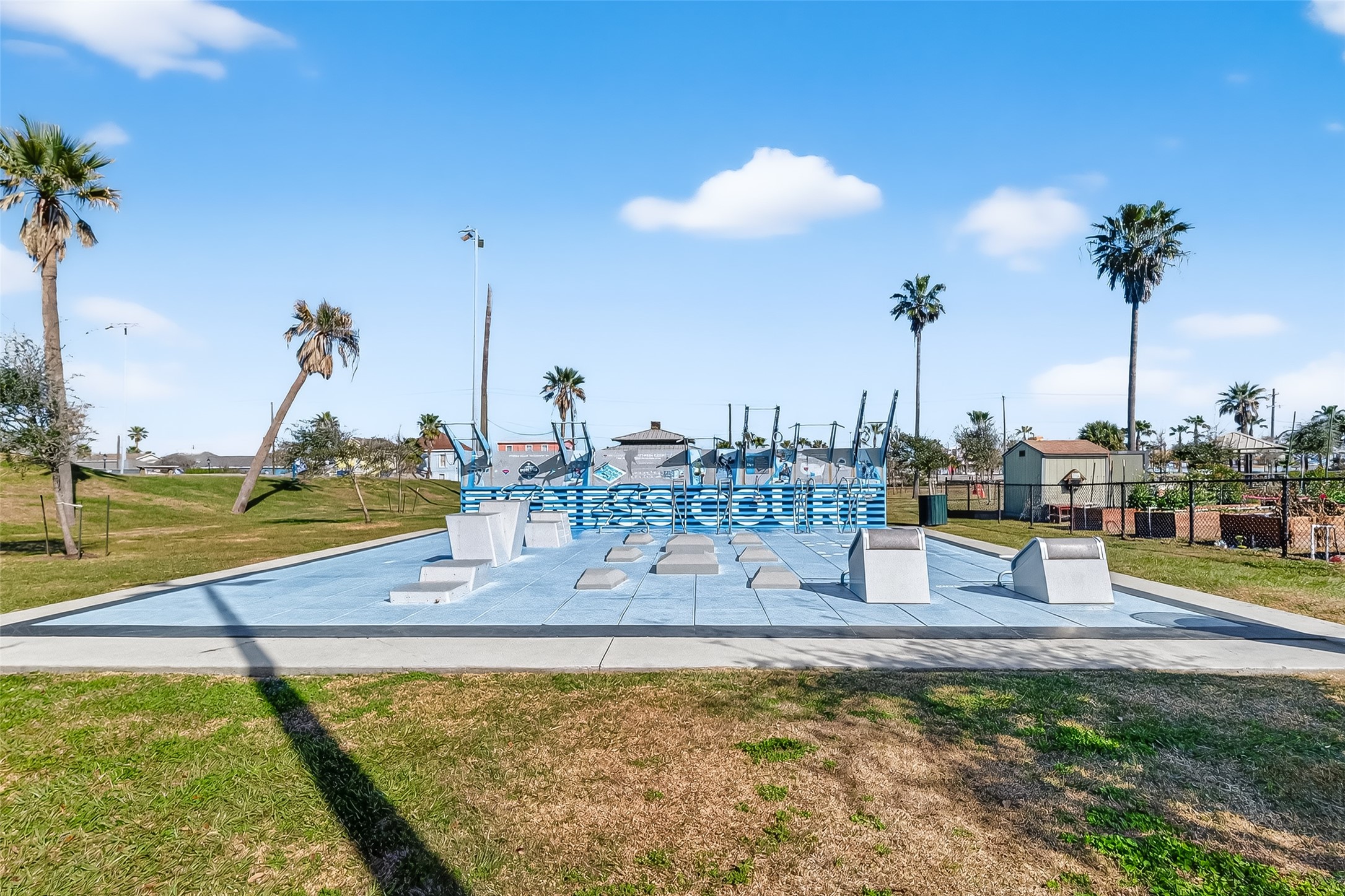 2015 28TH ST, Galveston, TX 77550