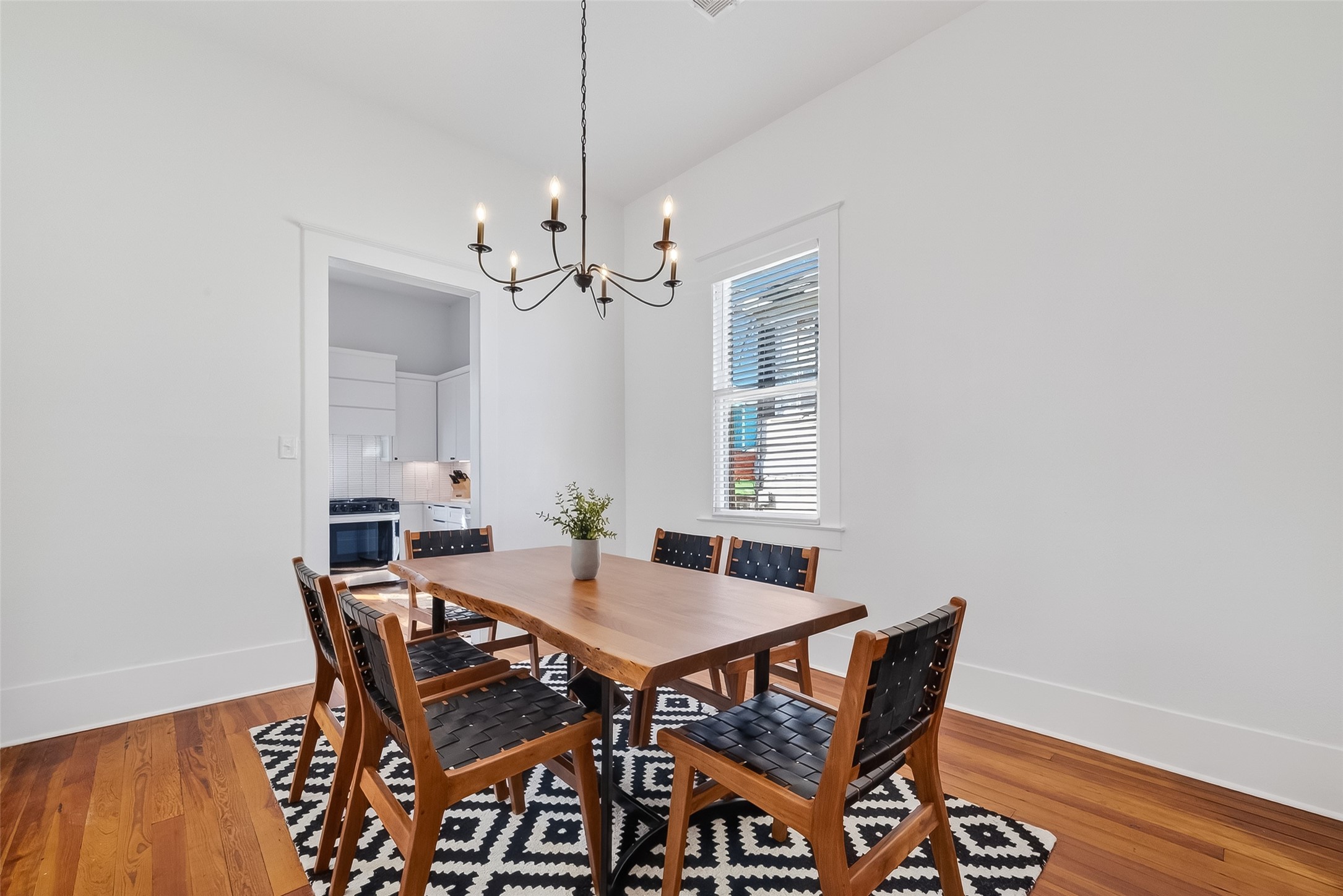2015 28TH ST, Galveston, TX 77550