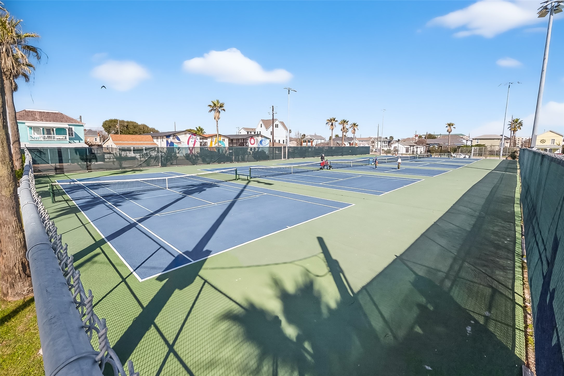 2015 28TH ST, Galveston, TX 77550