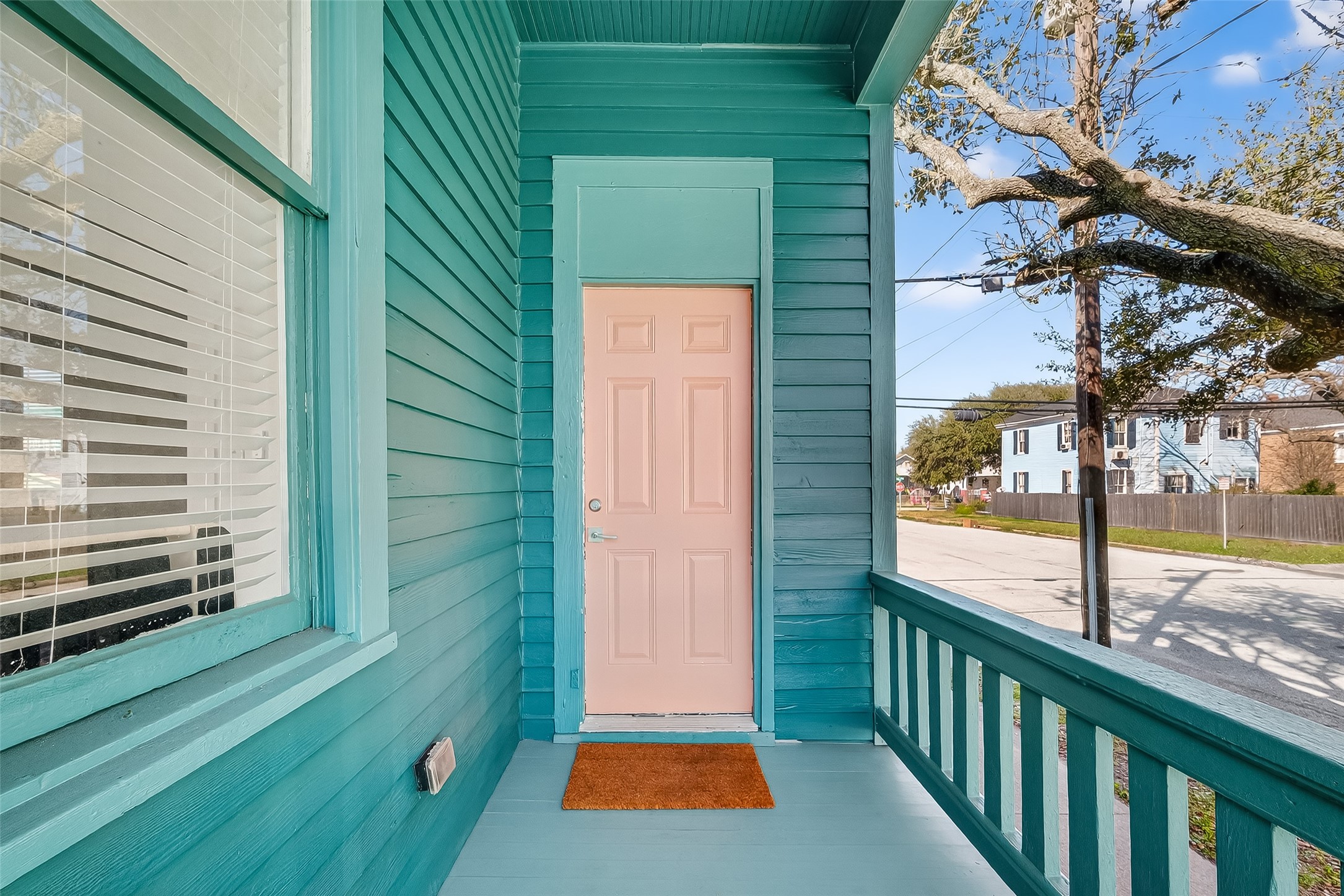 2015 28TH ST, Galveston, TX 77550