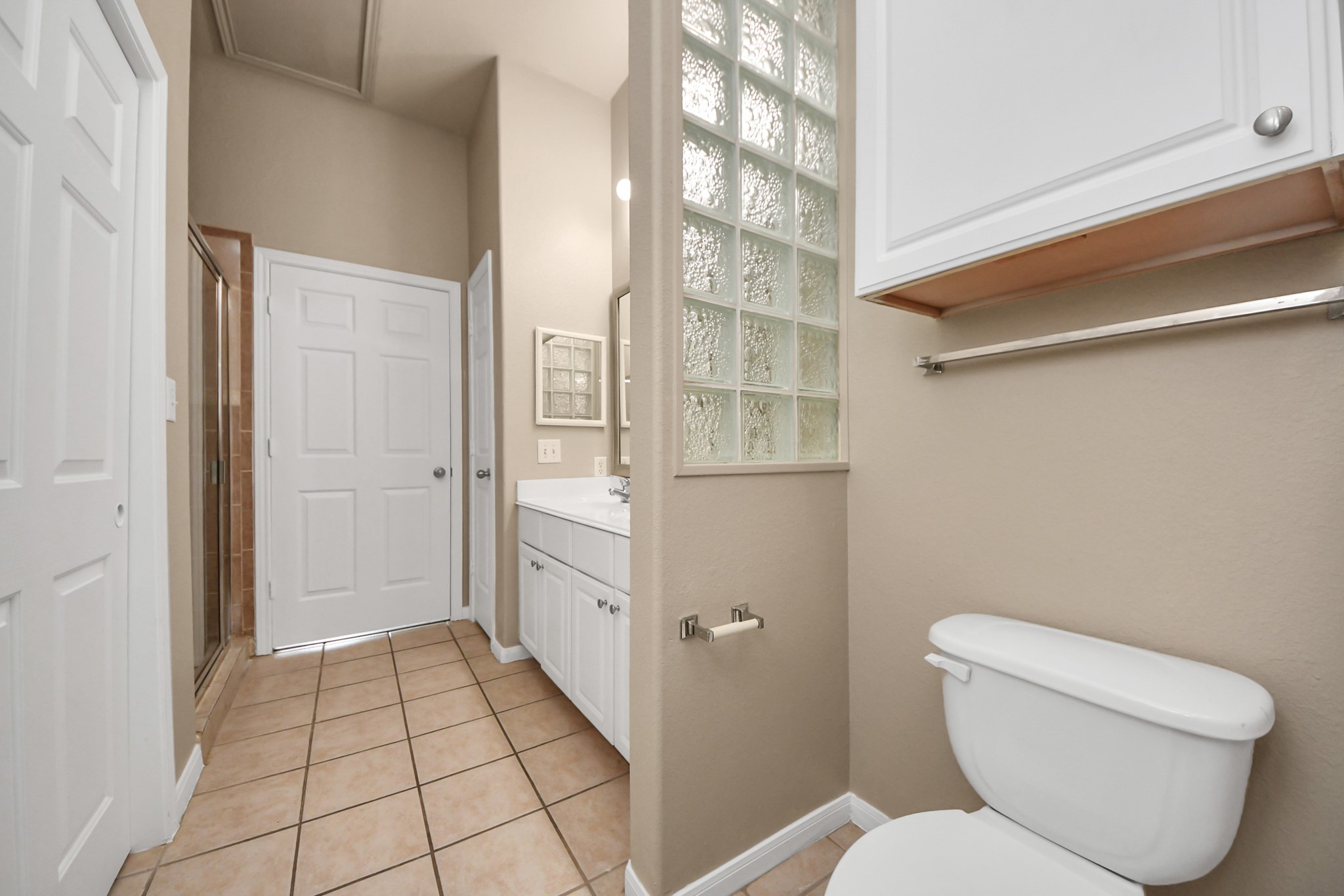 1441 East Street, #312, Houston, TX 77007