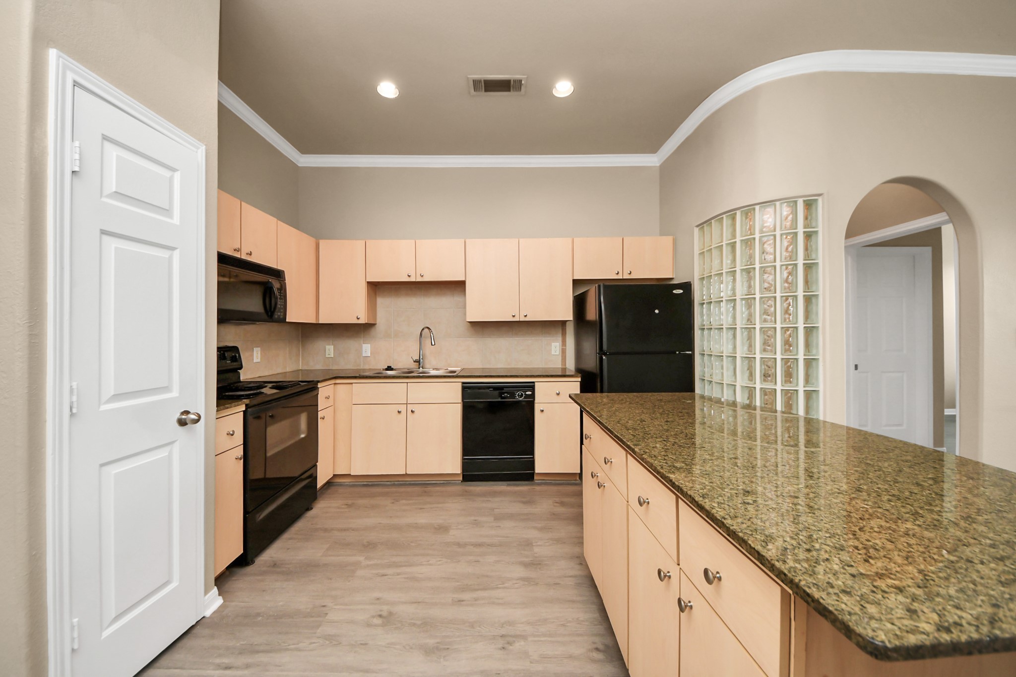 1441 East Street, #312, Houston, TX 77007