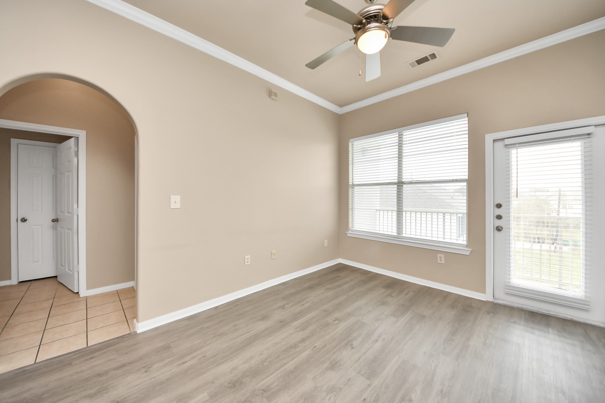 1441 East Street, #312, Houston, TX 77007