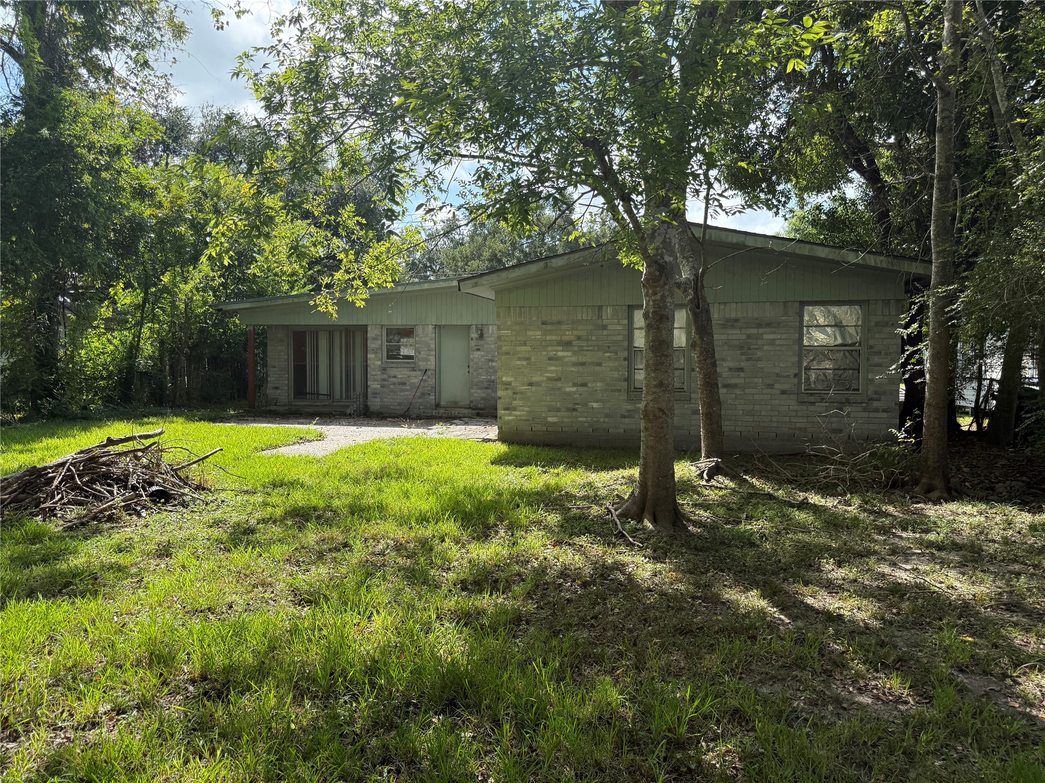 12226 24th Street, Santa Fe, TX 77510