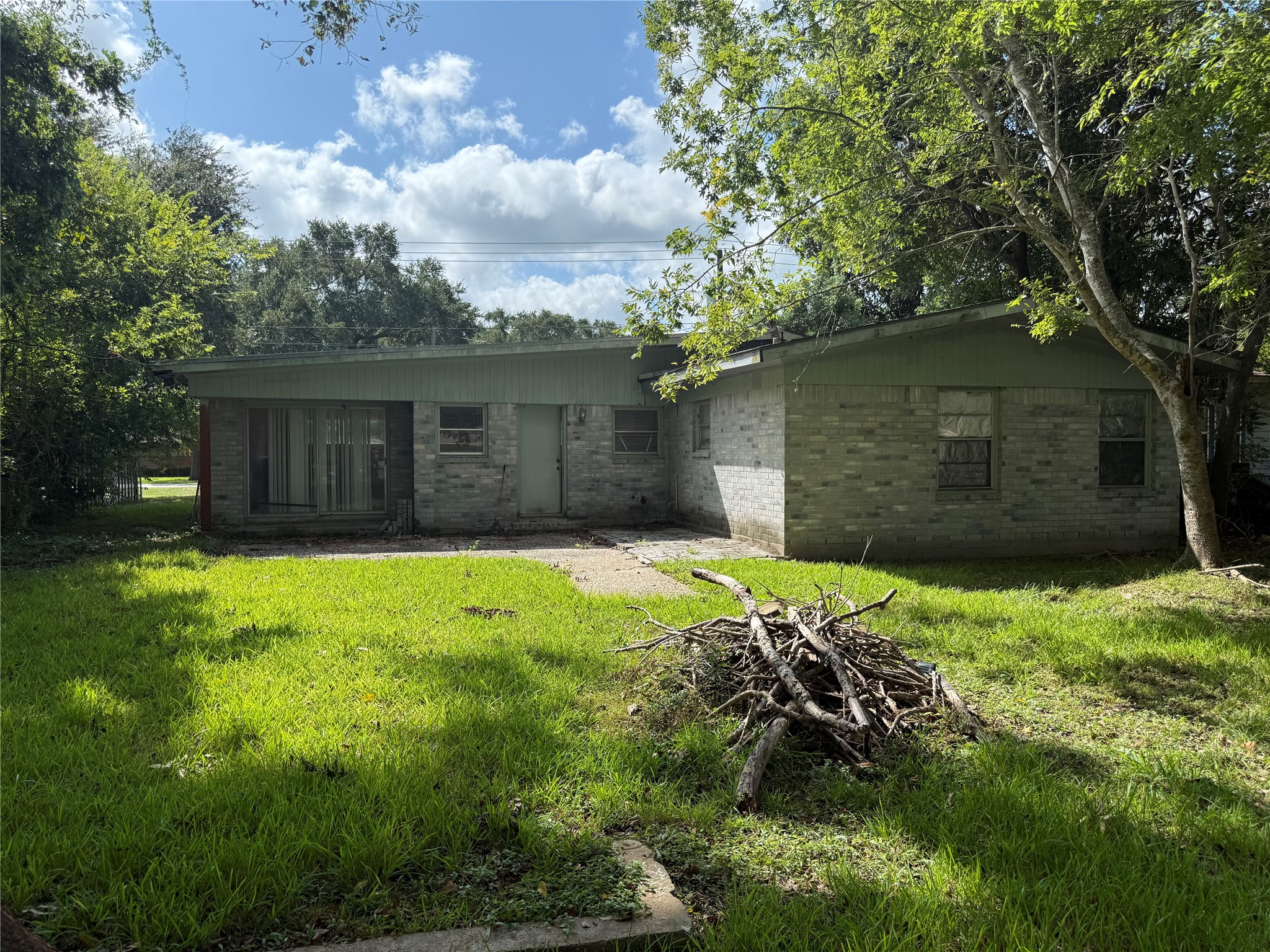 12226 24th Street, Santa Fe, TX 77510