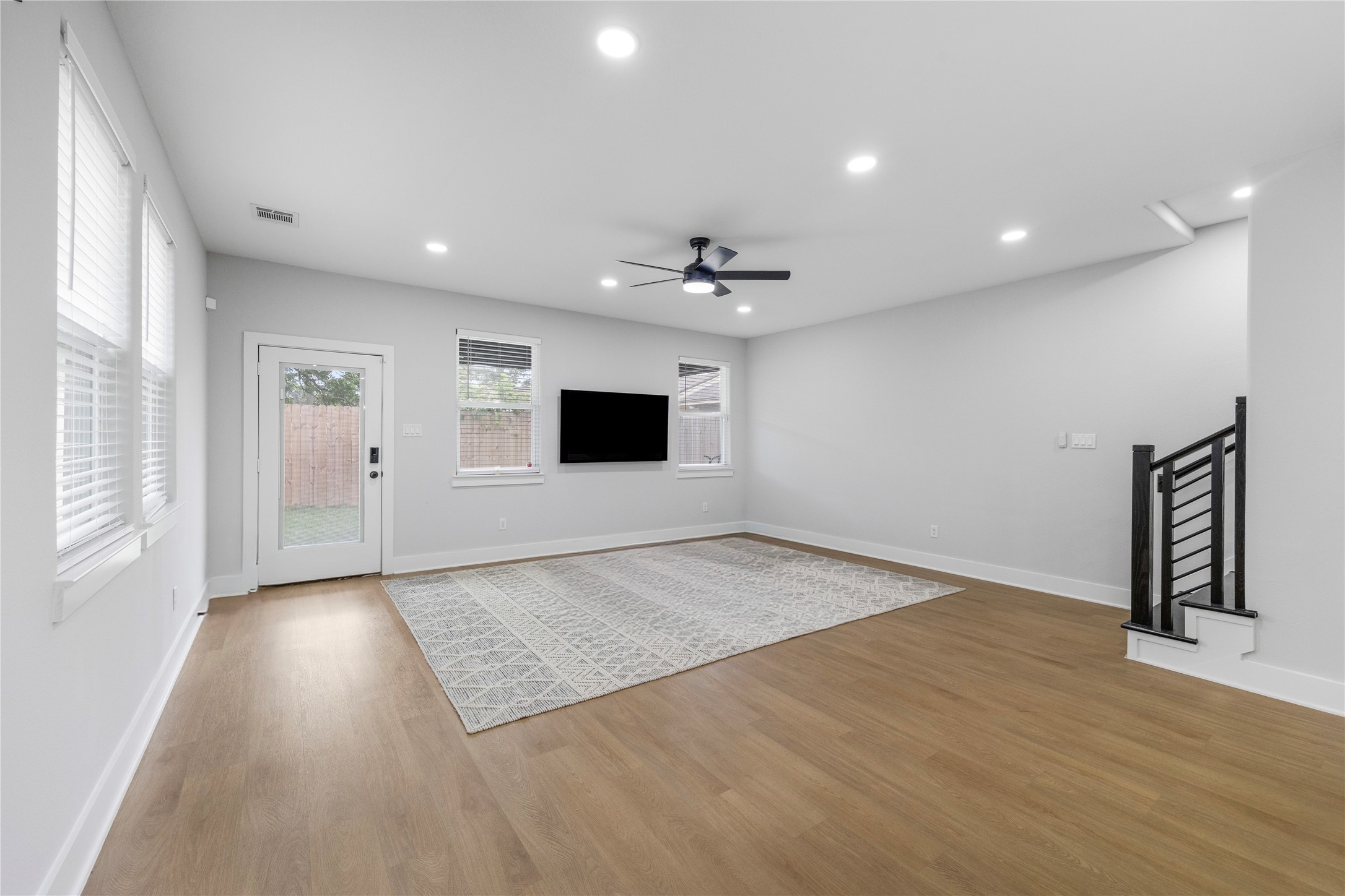 823 Enterprise Street, Houston, TX 77088