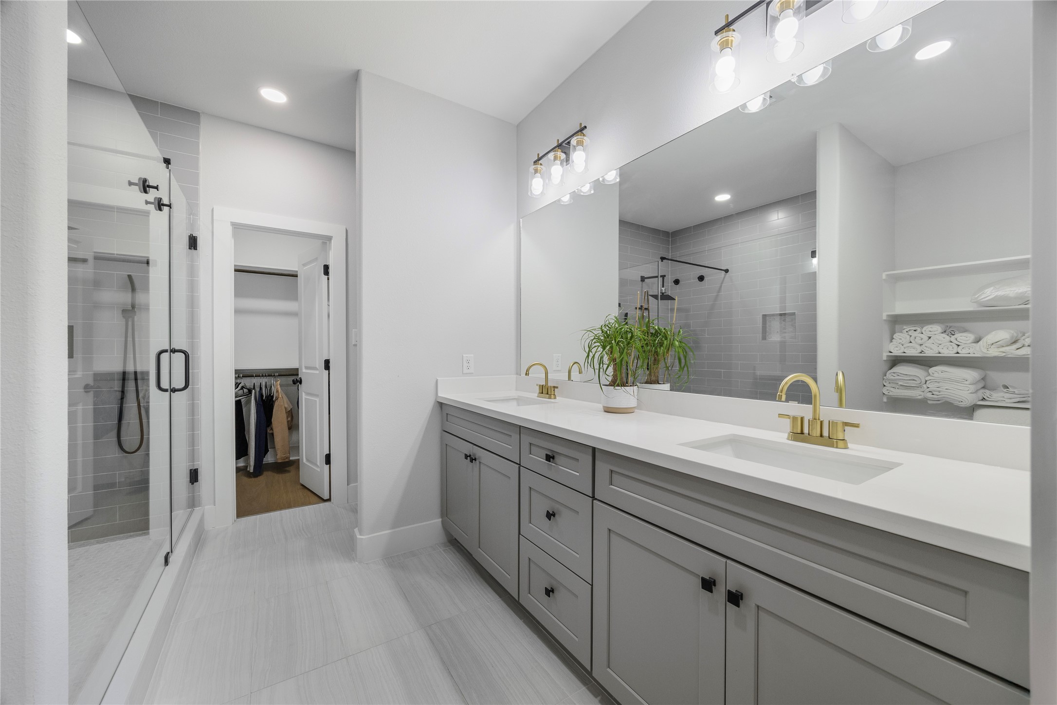 823 Enterprise Street, Houston, TX 77088