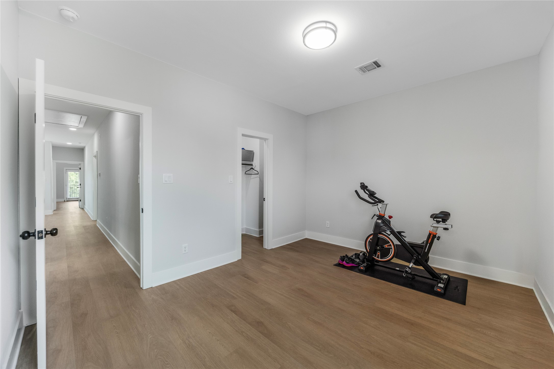 823 Enterprise Street, Houston, TX 77088