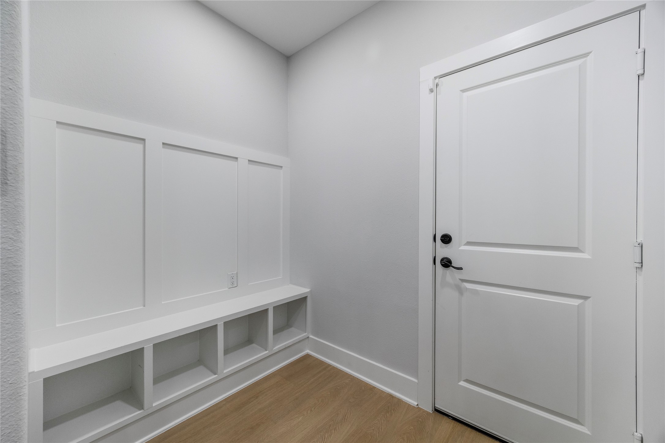 823 Enterprise Street, Houston, TX 77088