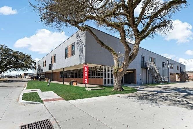 612 W Texas Avenue Unit 201, Baytown, TX 77520