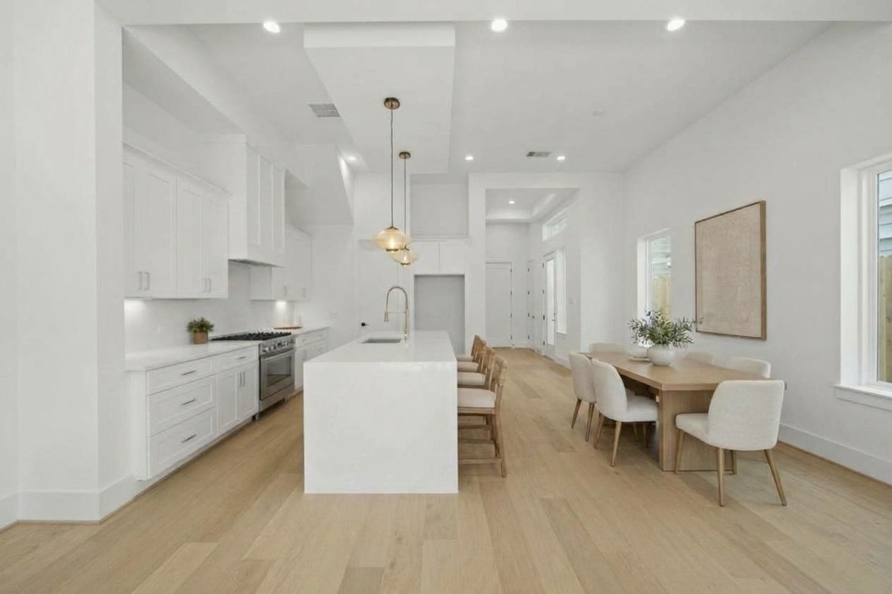 1120 E 26th Street, Houston, TX 77009