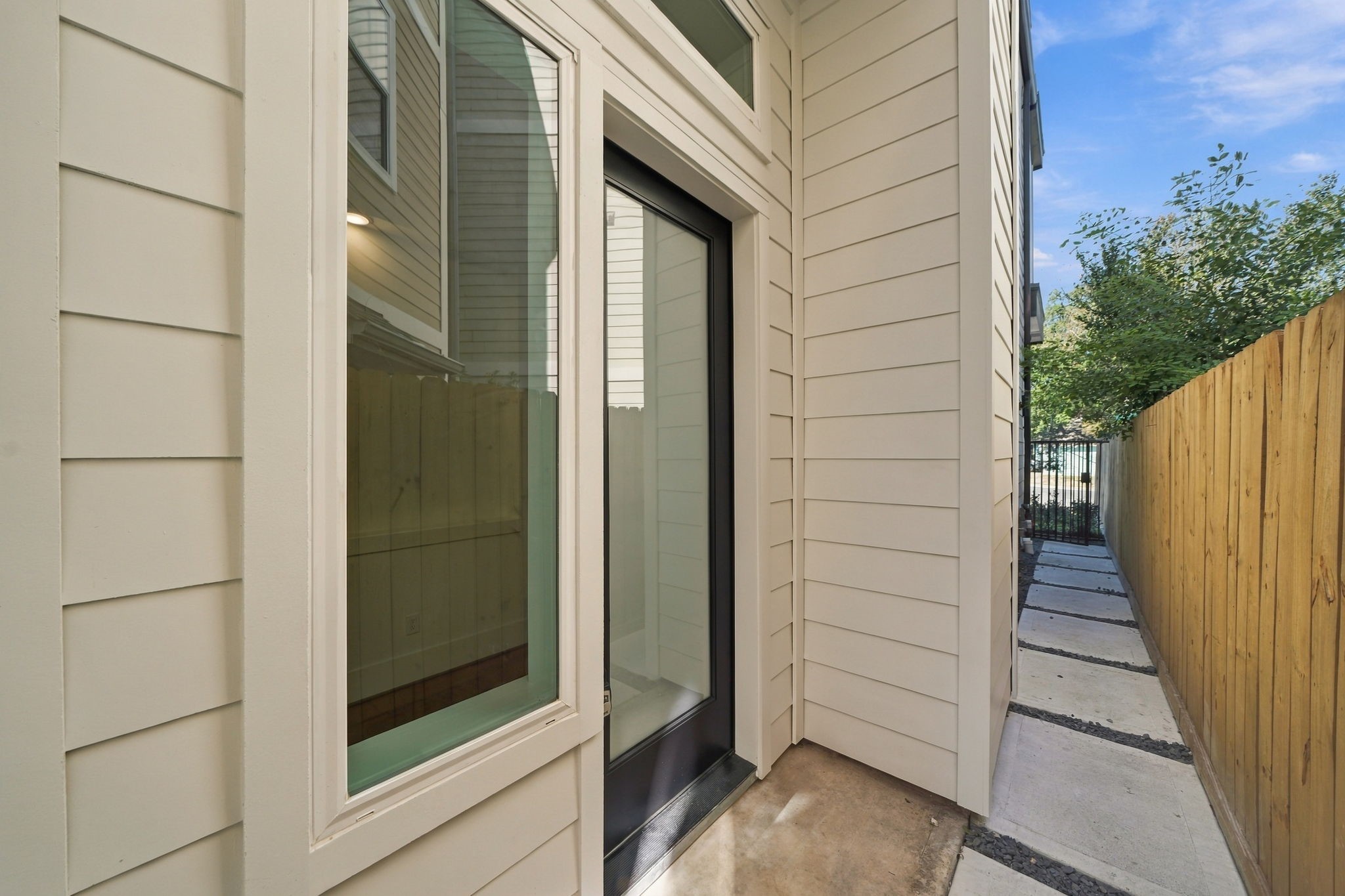 1120 E 26th Street, Houston, TX 77009