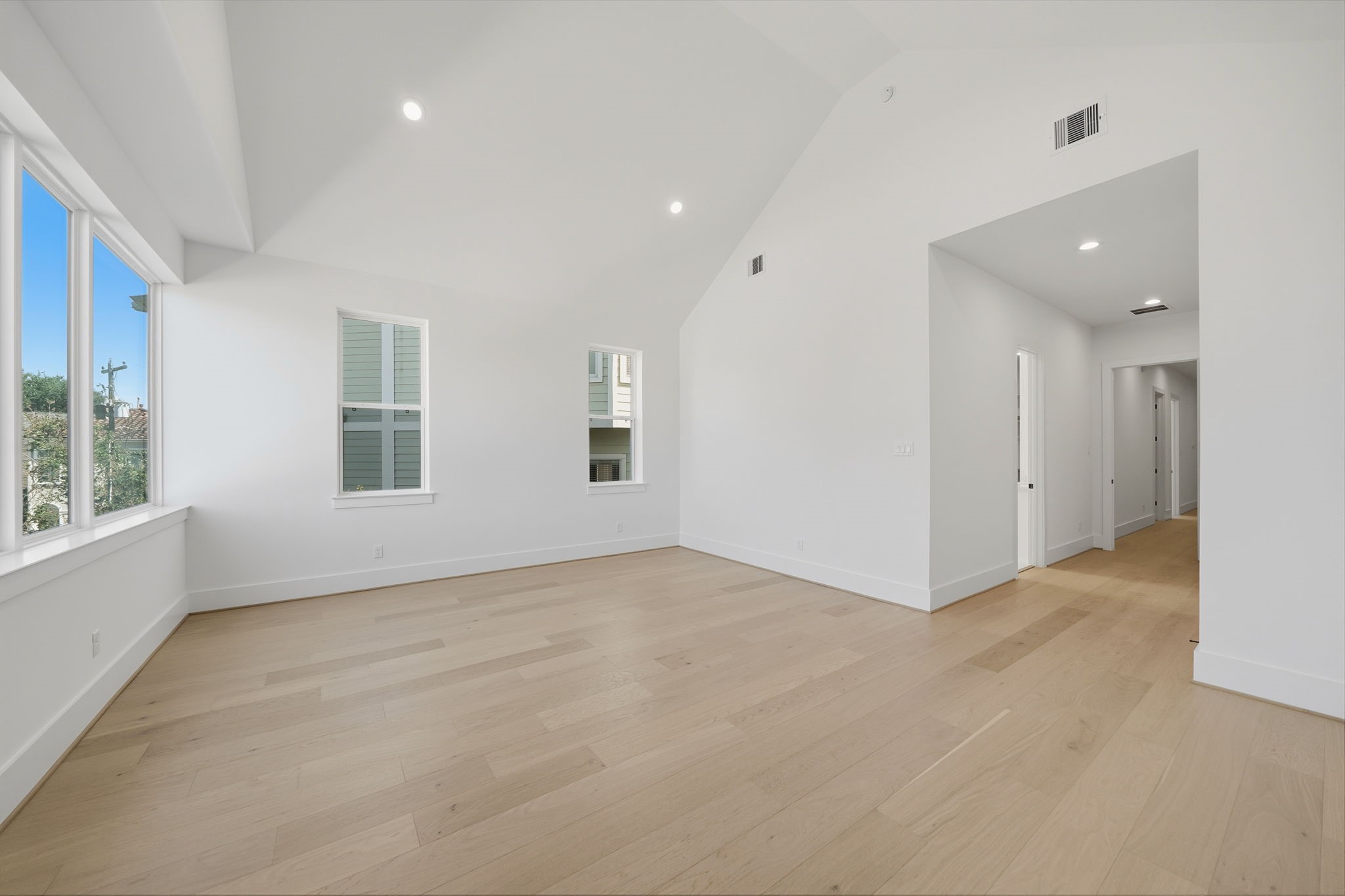 1120 E 26th Street, Houston, TX 77009