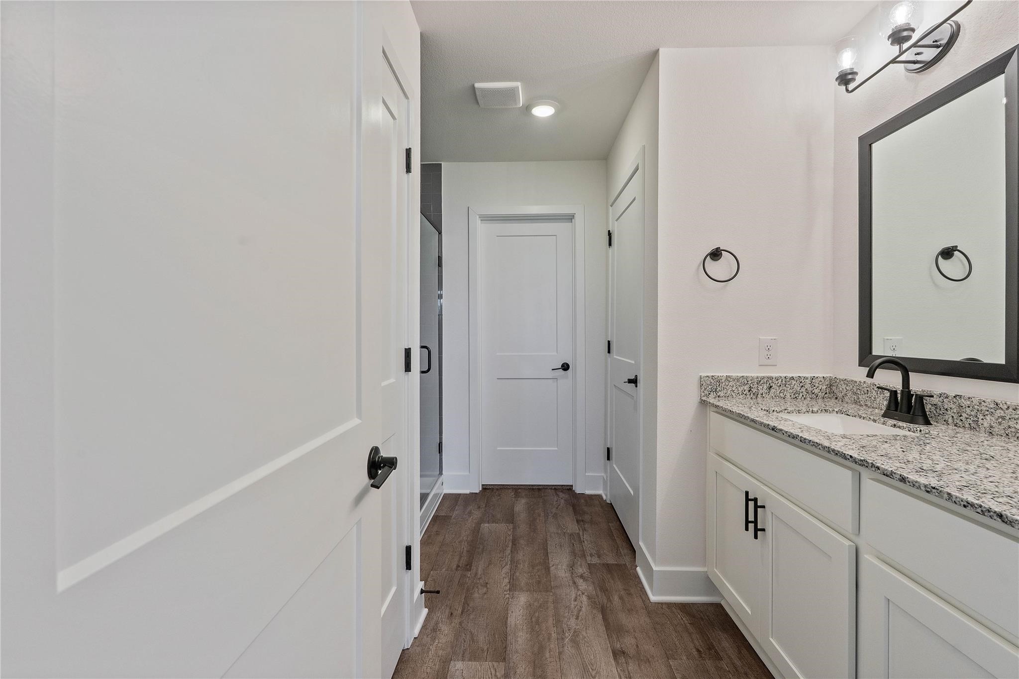 229 Bryan, Angleton, TX 77515