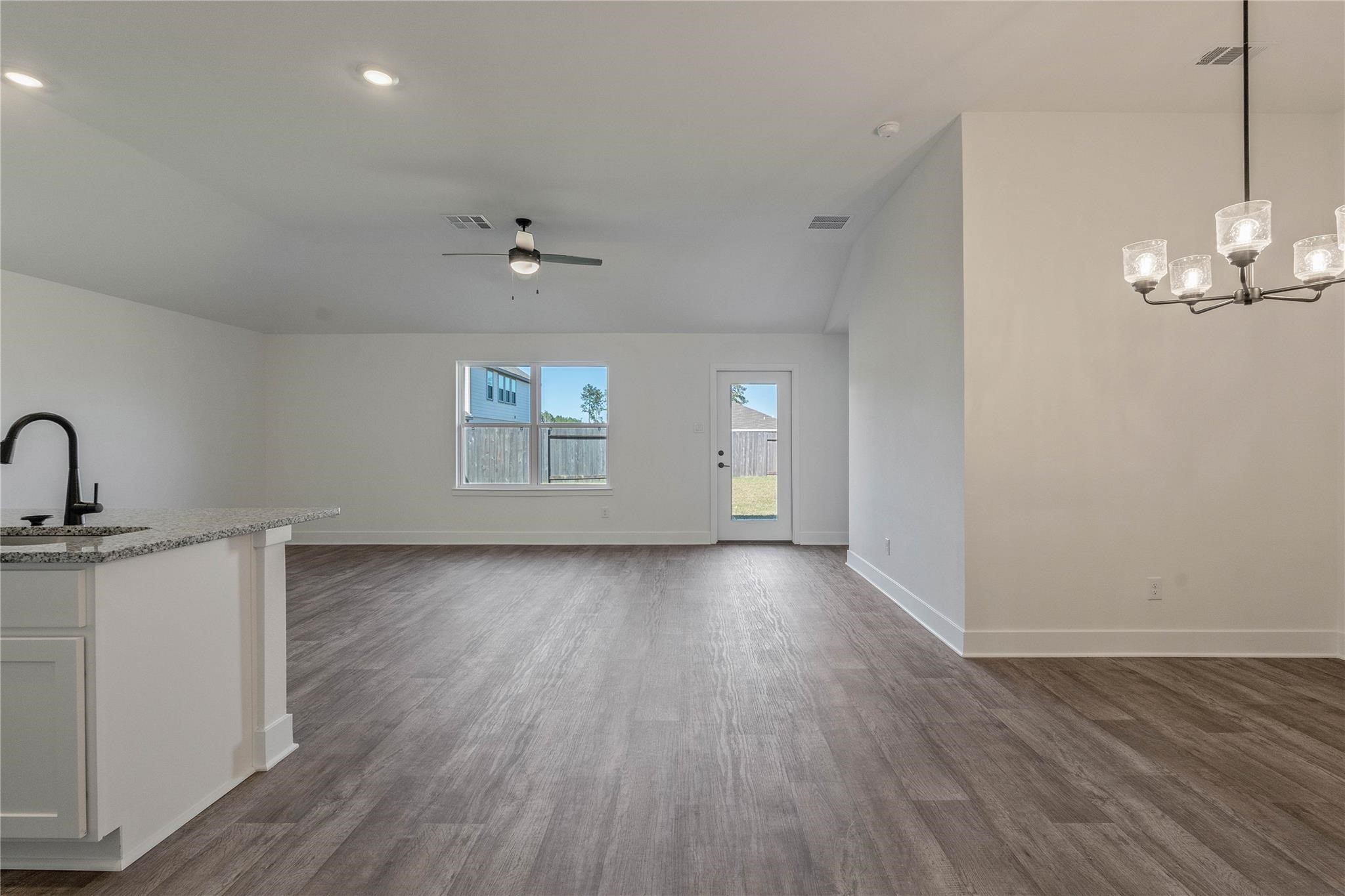 229 Bryan, Angleton, TX 77515