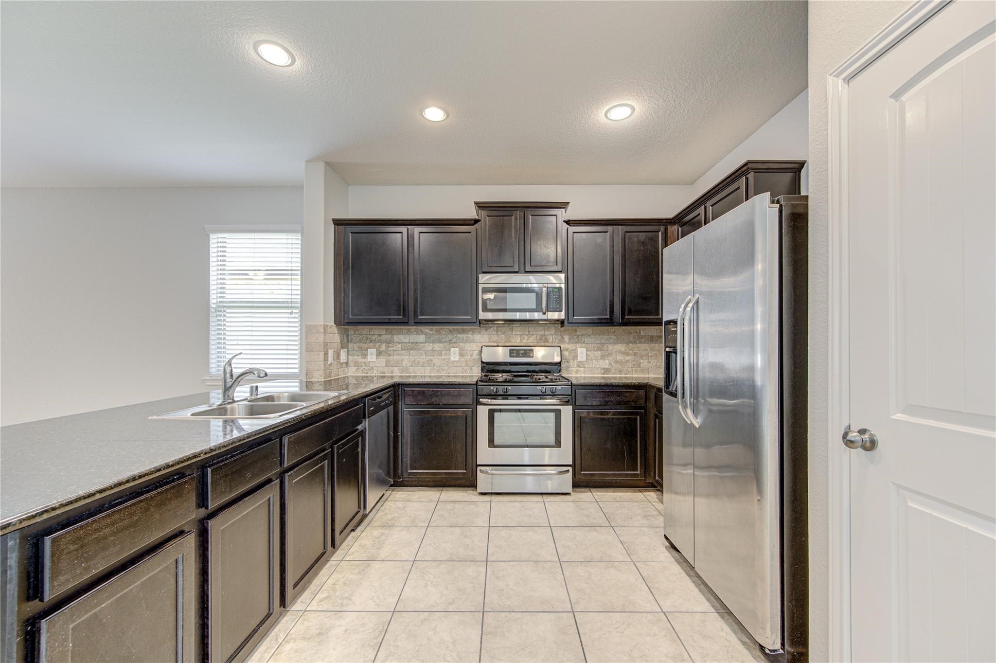 13527 Smith Lake Lane, Houston, TX 77044