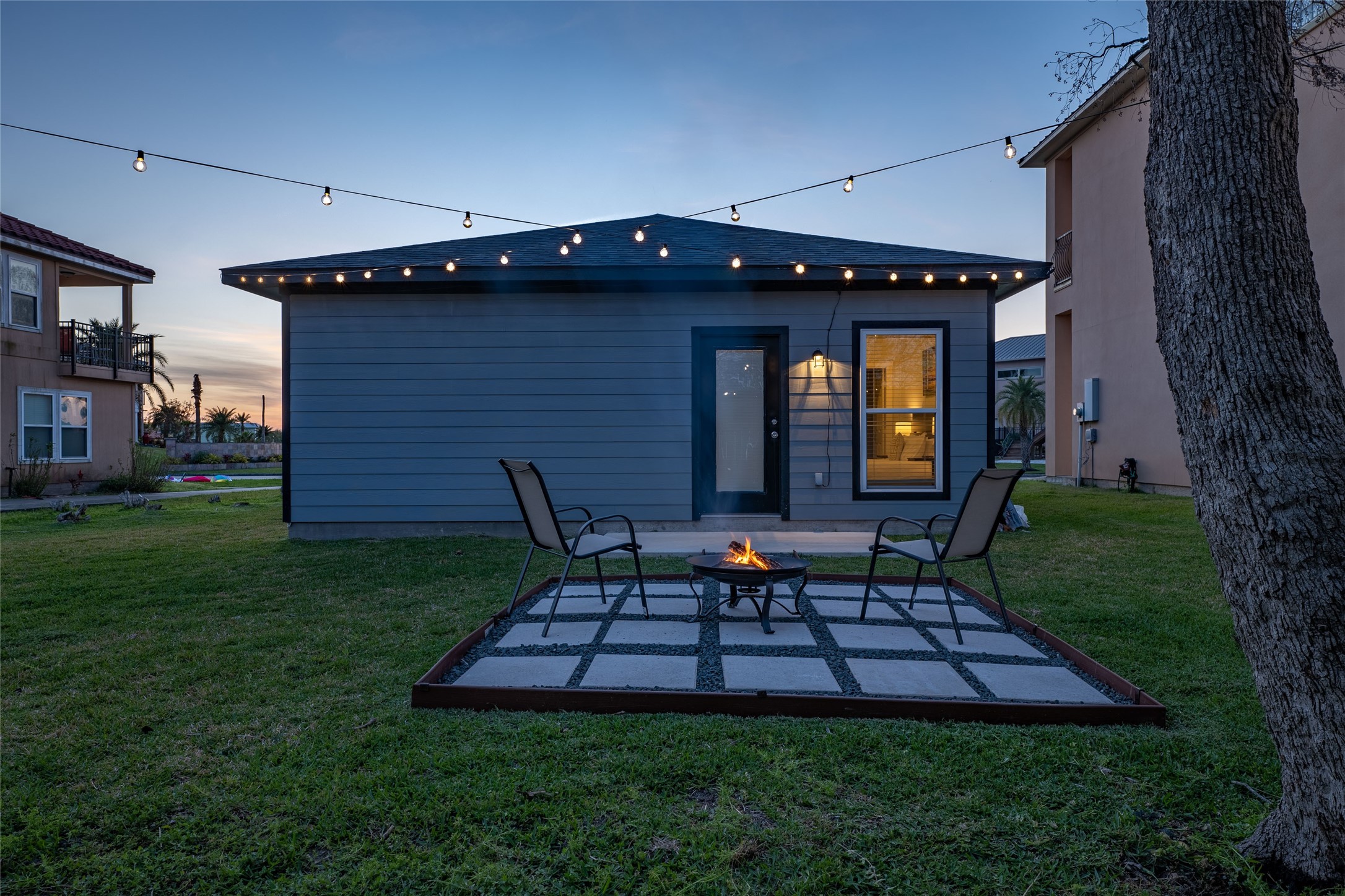 294 Debbie Lane, Dickinson, TX 77539