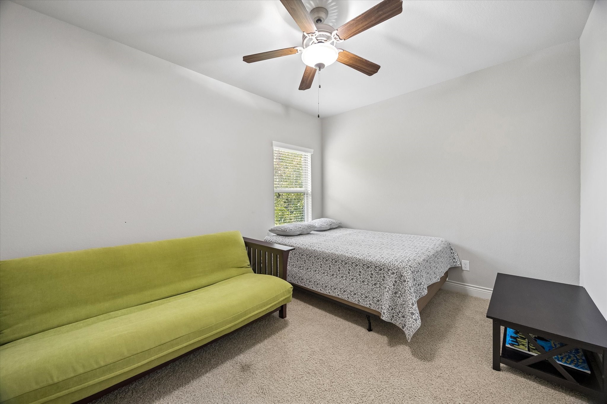 Upstairs secondary bedroom