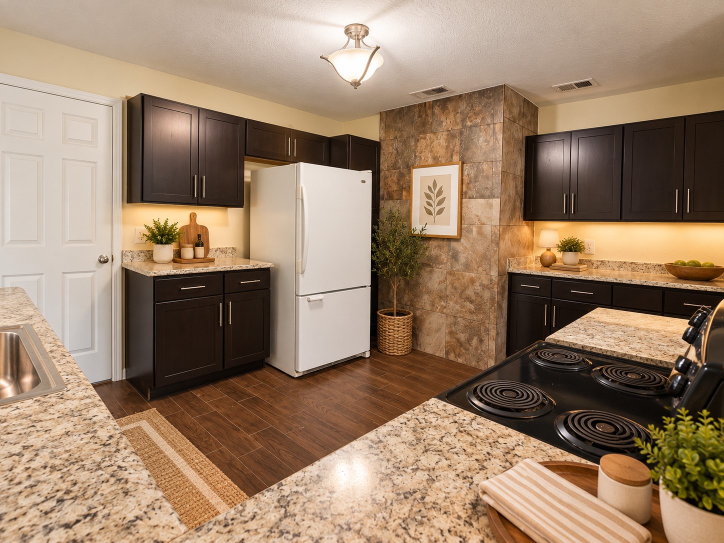 132 Otter Trail, Lake Jackson, TX 77566
