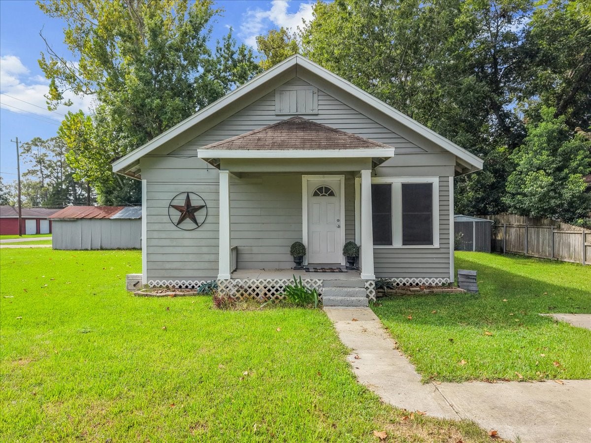 12101 23rd Street, Santa Fe, TX 77510 12101 23rd Street, Santa Fe, TX 77510