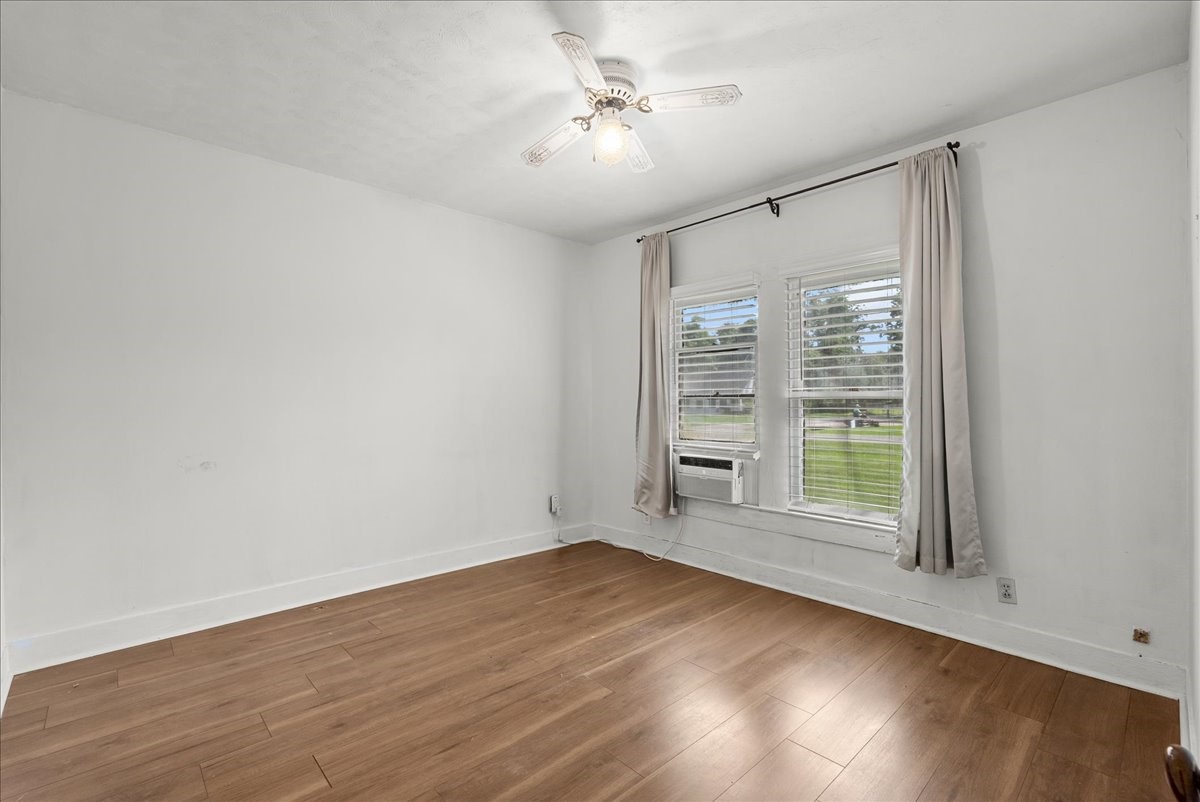12101 23rd Street, Santa Fe, TX 77510
