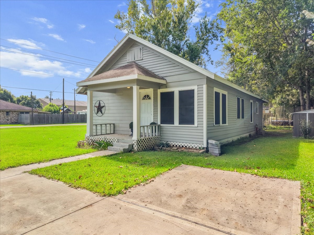 12101 23rd Street, Santa Fe, TX 77510 12101 23rd Street, Santa Fe, TX 77510