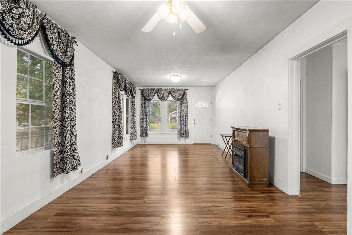 12101 23rd Street, Santa Fe, TX 77510