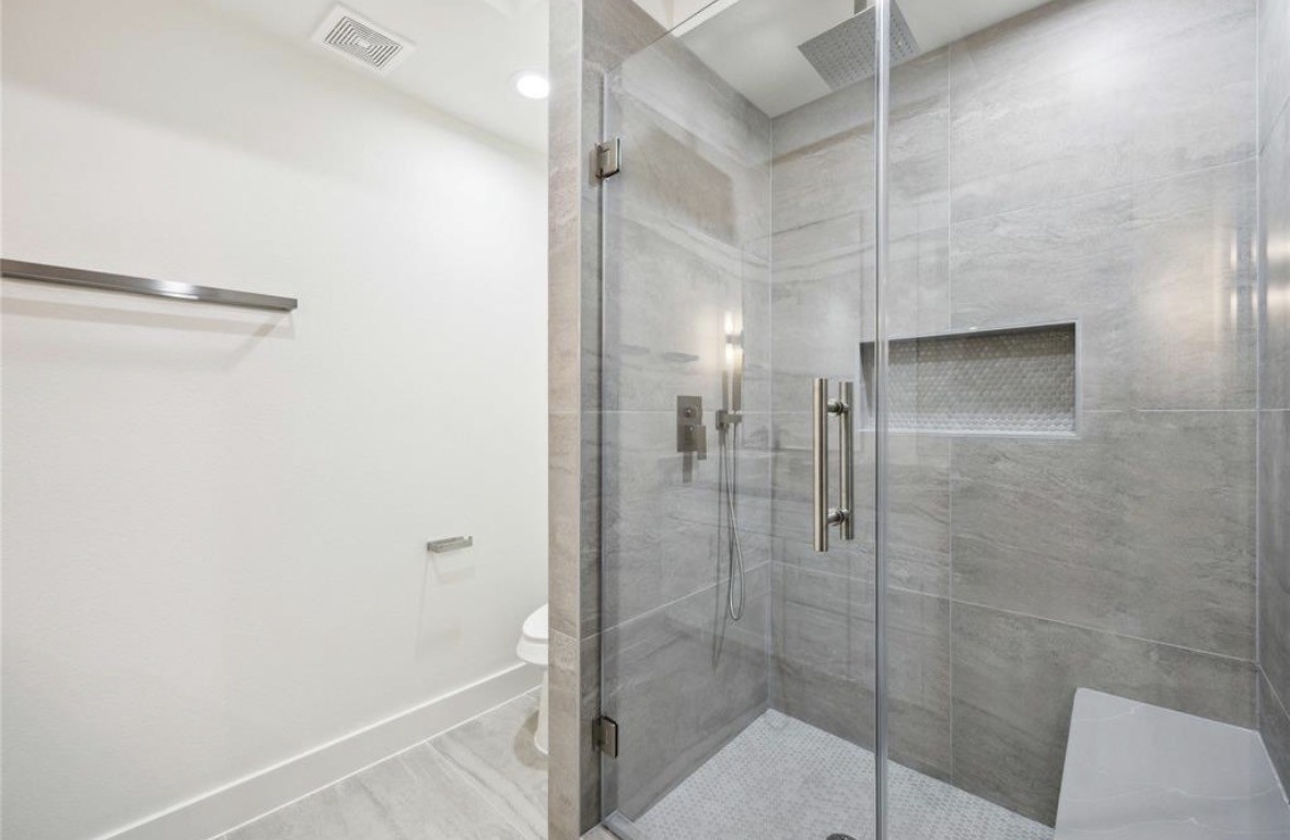 7980 Angus Street, #B, Houston, TX 77028