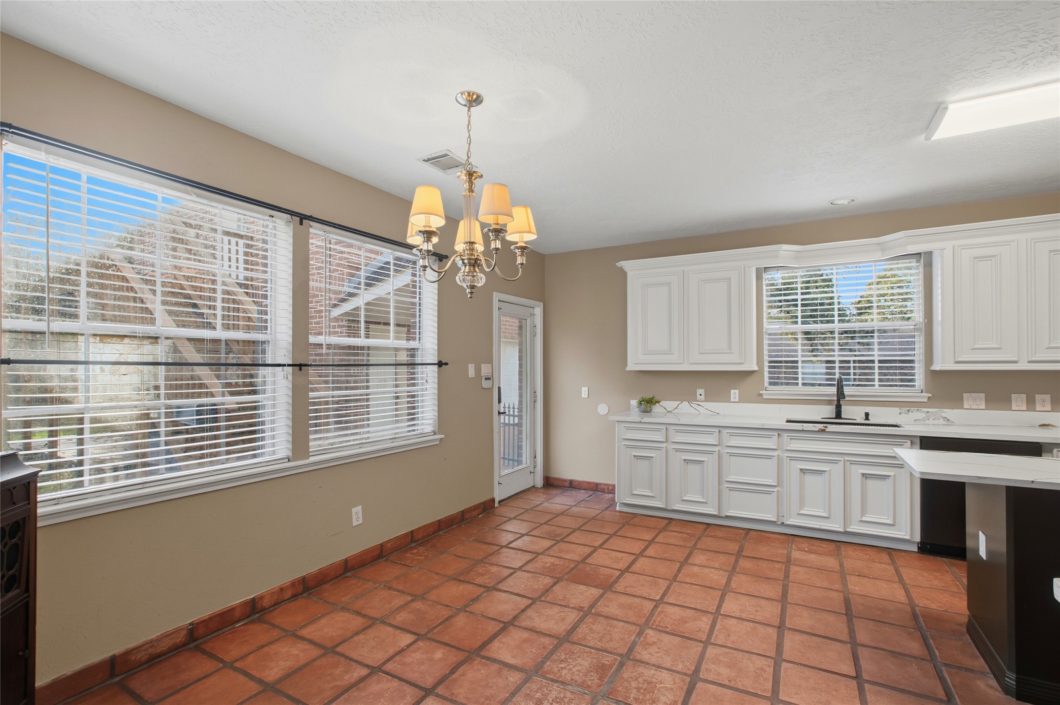 5202 W Zephyr Drive, #C378C, Alvin, TX 77511