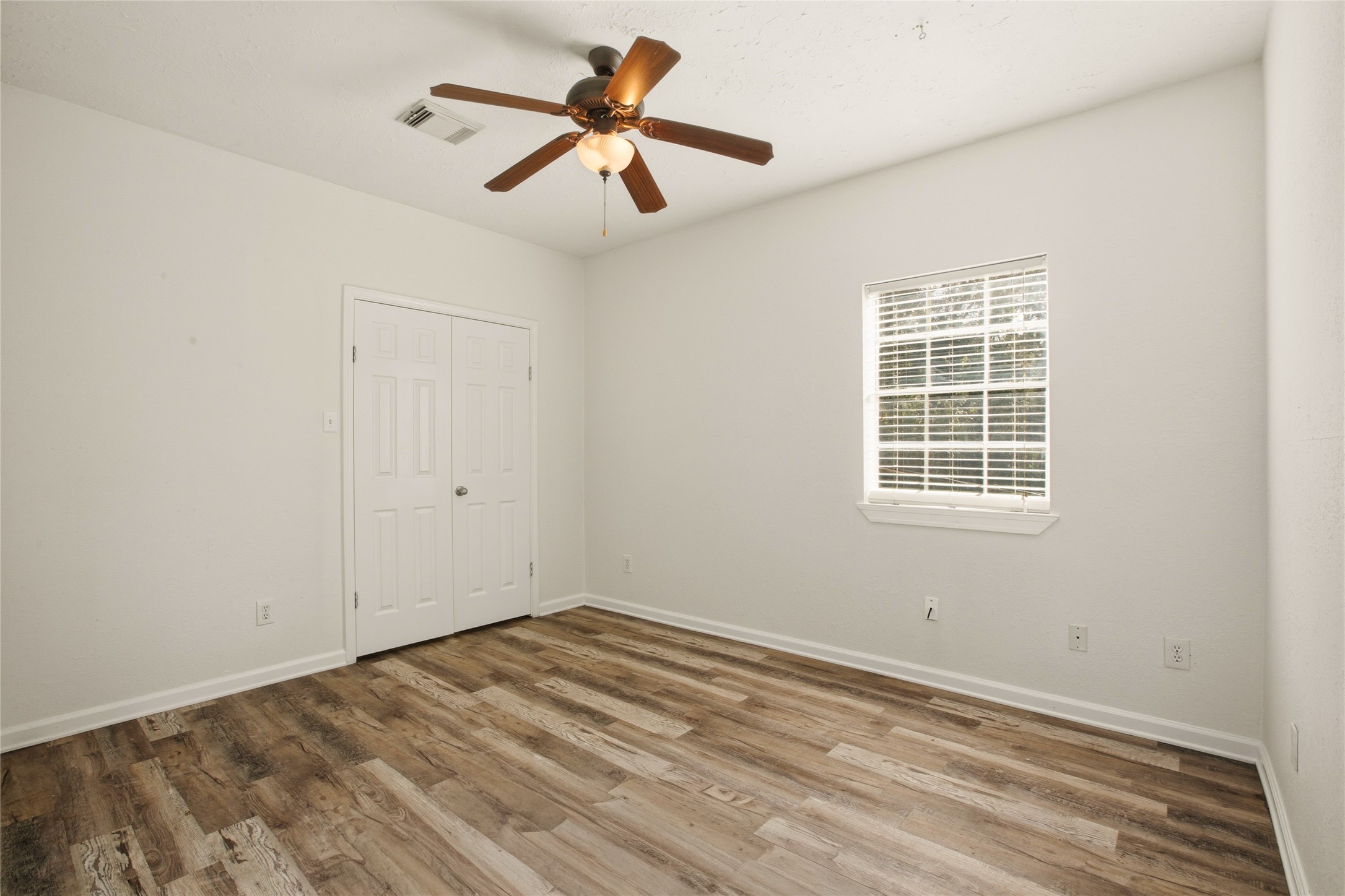 5202 W Zephyr Drive, #C378C, Alvin, TX 77511