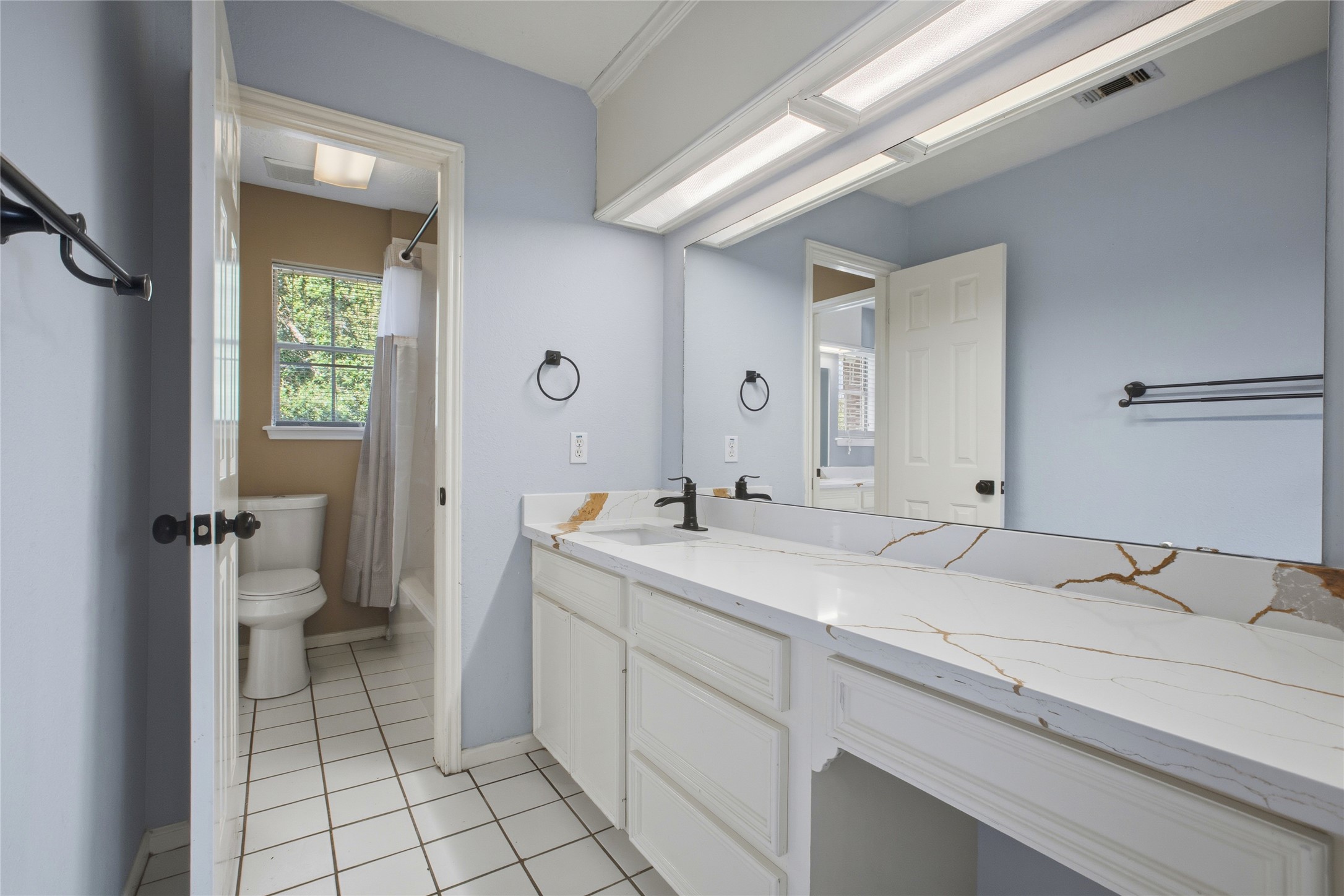 5202 W Zephyr Drive, #C378C, Alvin, TX 77511