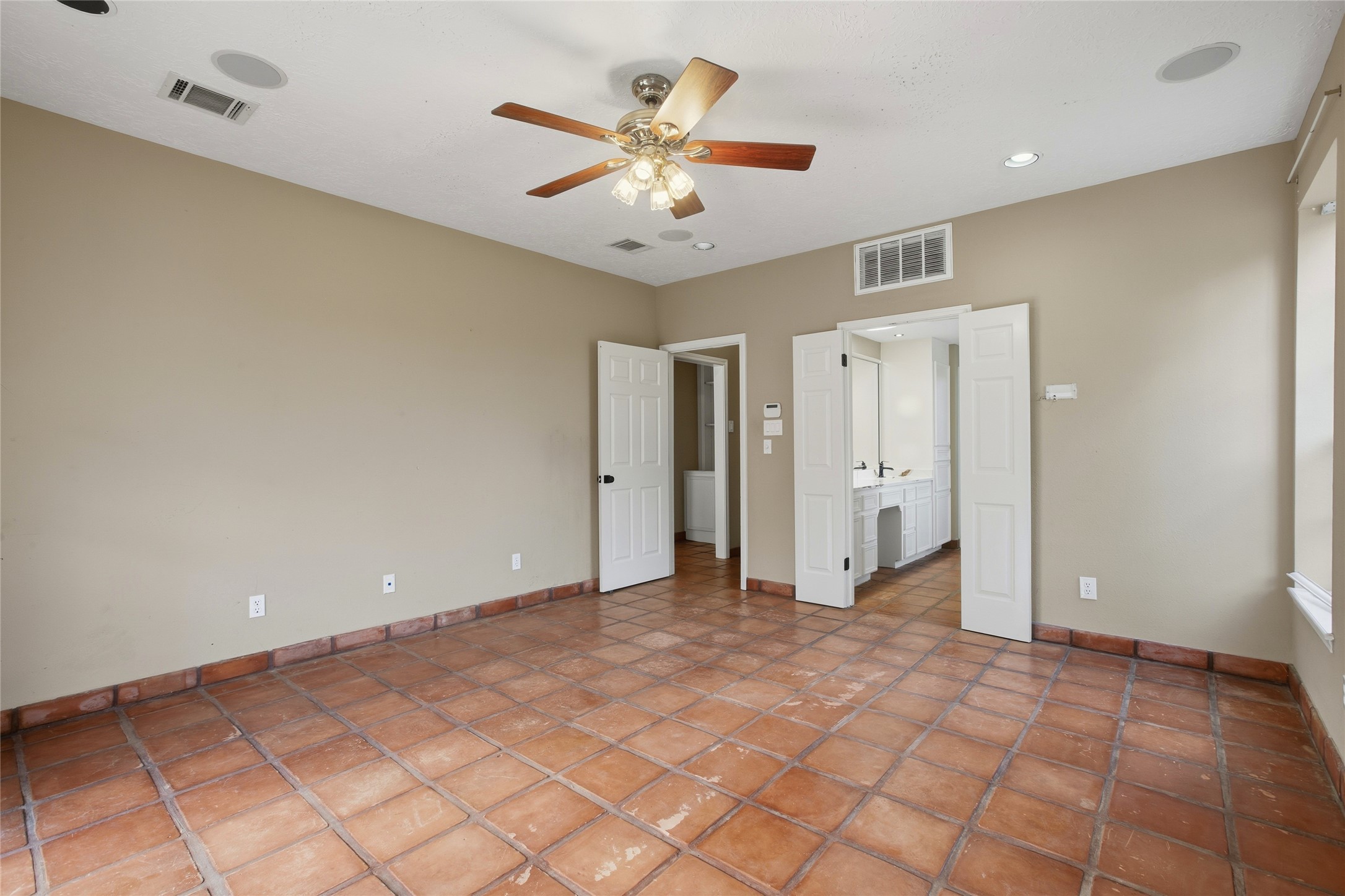 5202 W Zephyr Drive, #C378C, Alvin, TX 77511