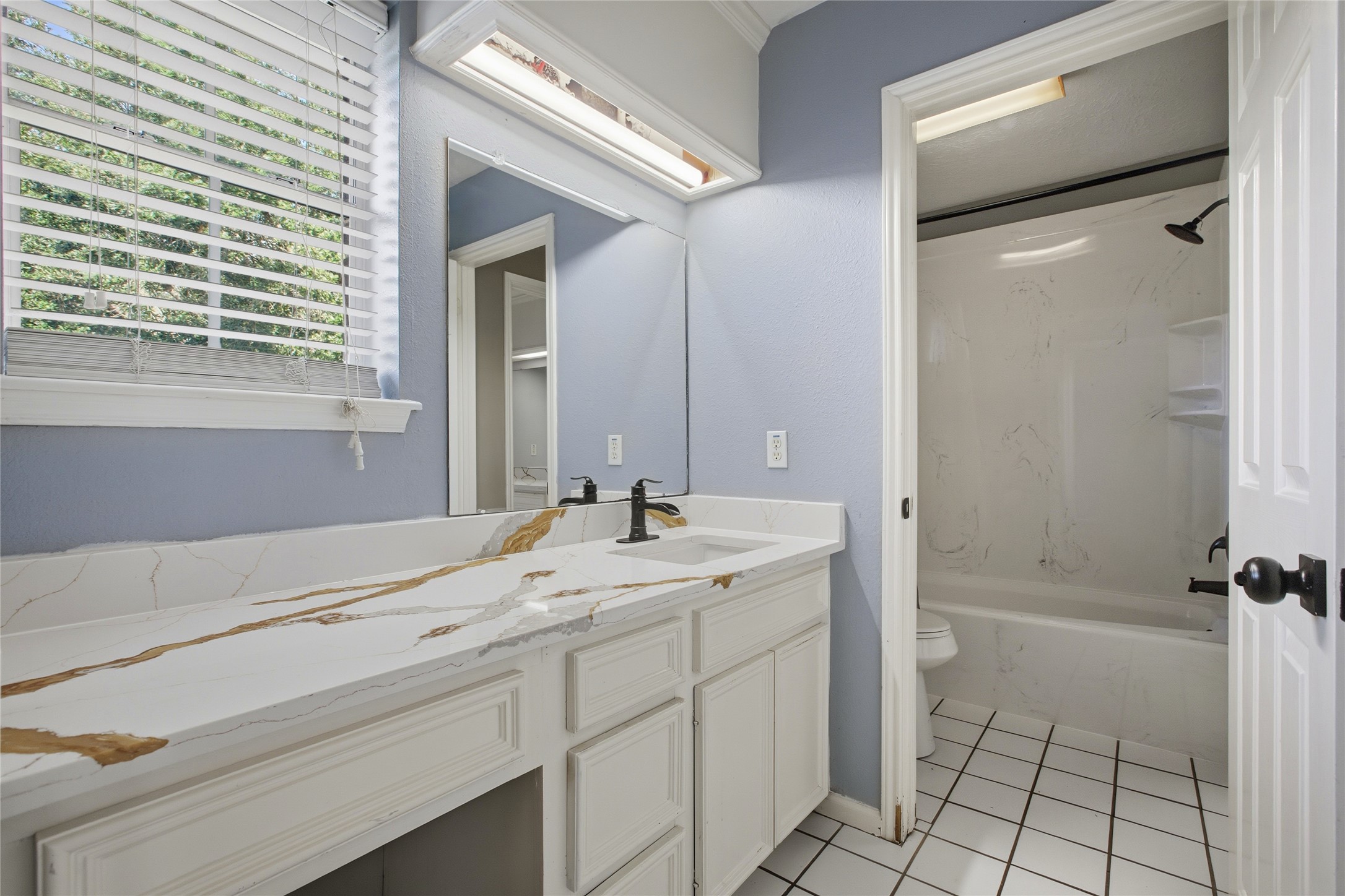 5202 W Zephyr Drive, #C378C, Alvin, TX 77511