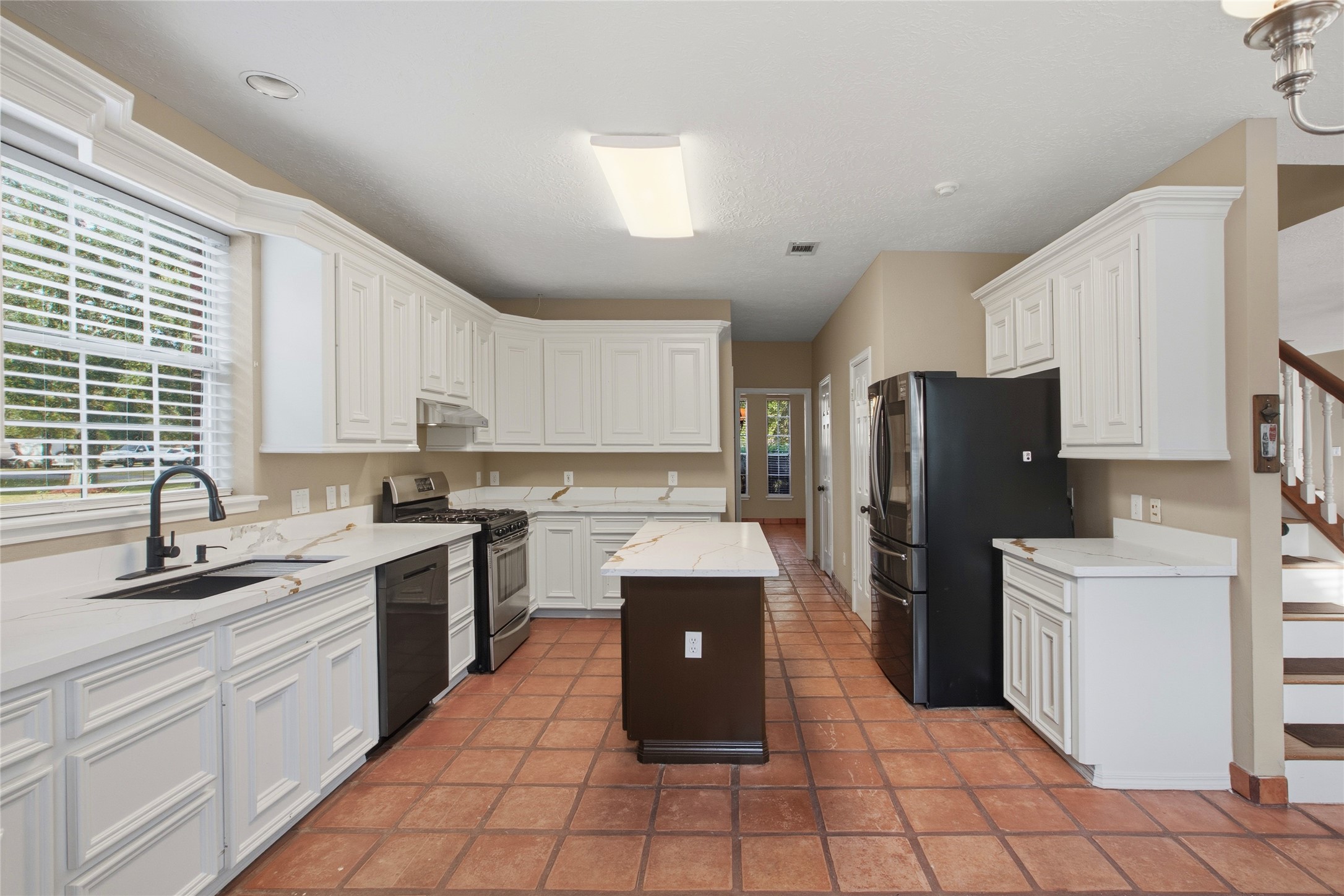 5202 W Zephyr Drive, #C378C, Alvin, TX 77511