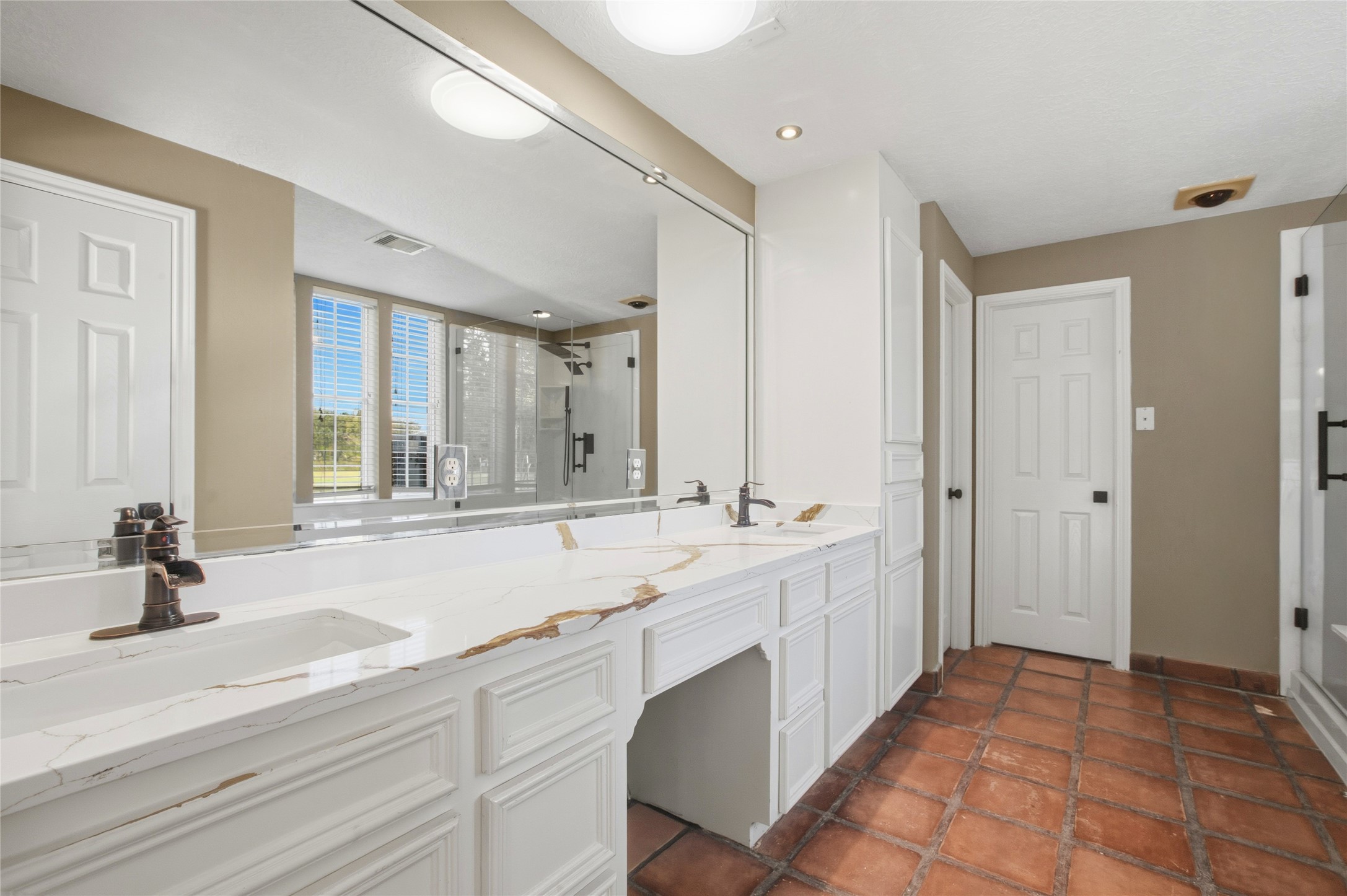 5202 W Zephyr Drive, #C378C, Alvin, TX 77511