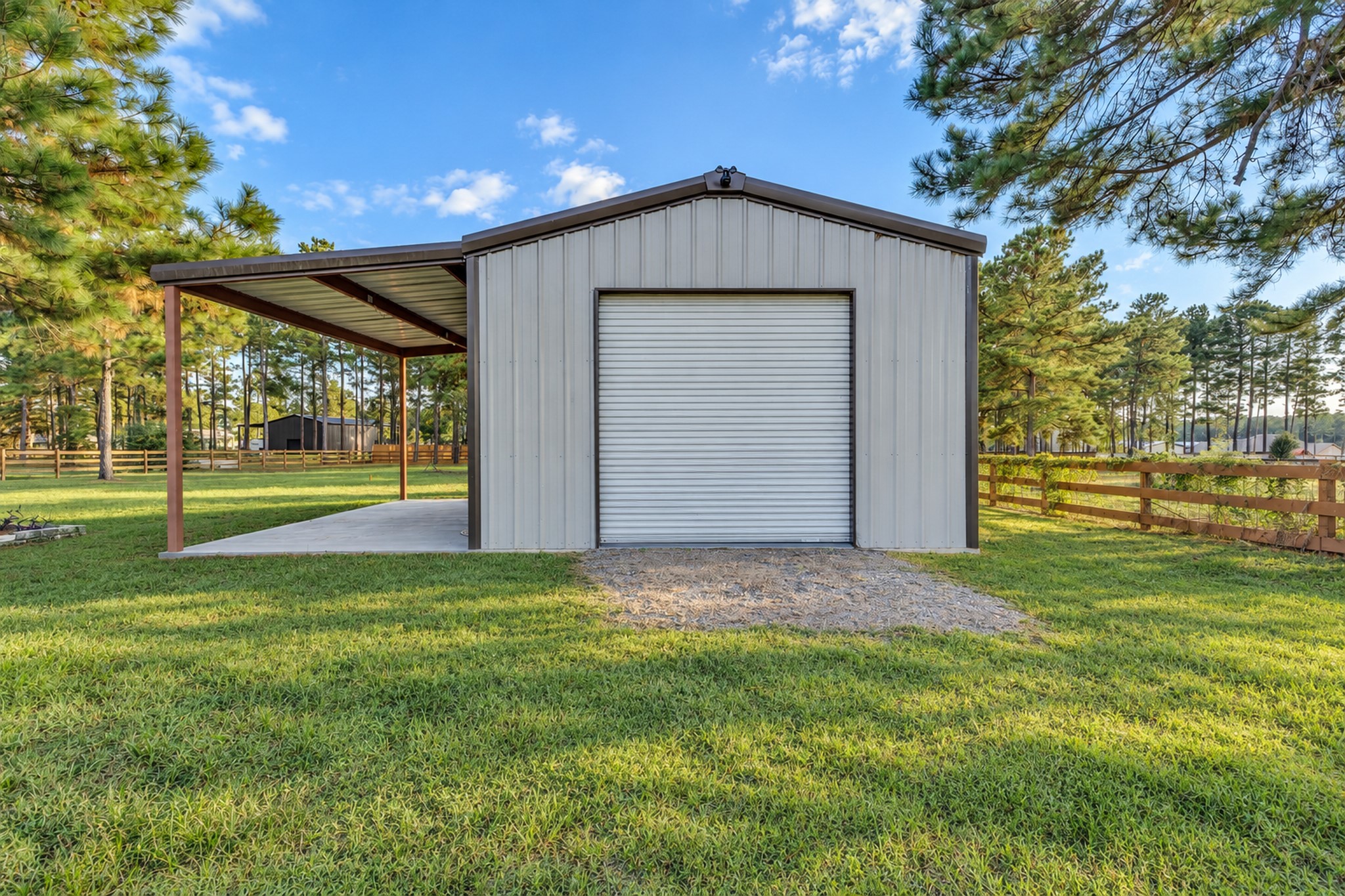 Detached shop with electric and covered patio