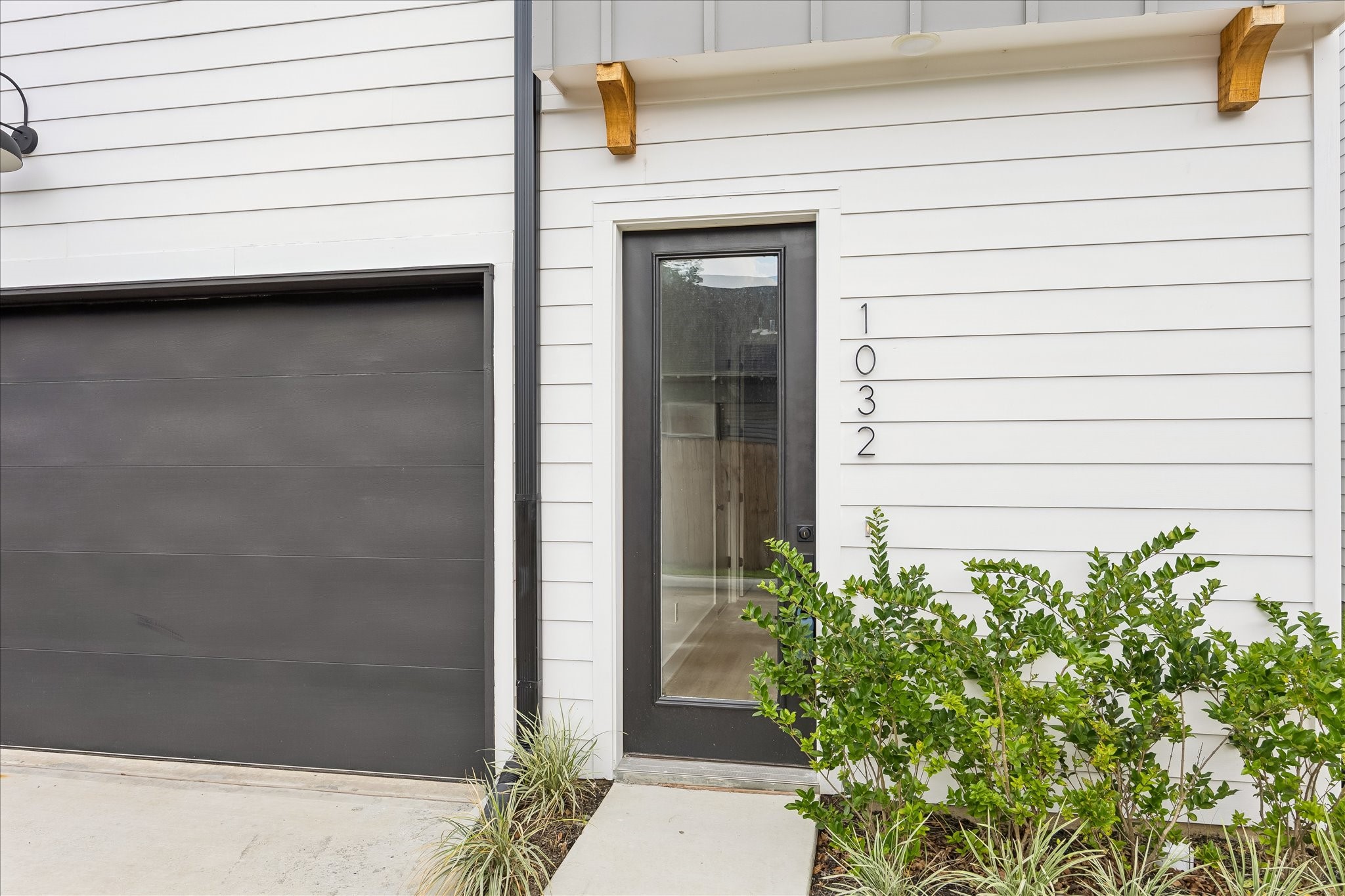 Welcome to 1032 Marcolin Street, where thoughtfully curated, high-end finishes and exceptional craftsmanship await. Shall we step inside? Welcome to 1032 Marcolin Street, where thoughtfully curated, high-end finishes and exceptional craftsmanship await. Shall we step inside?