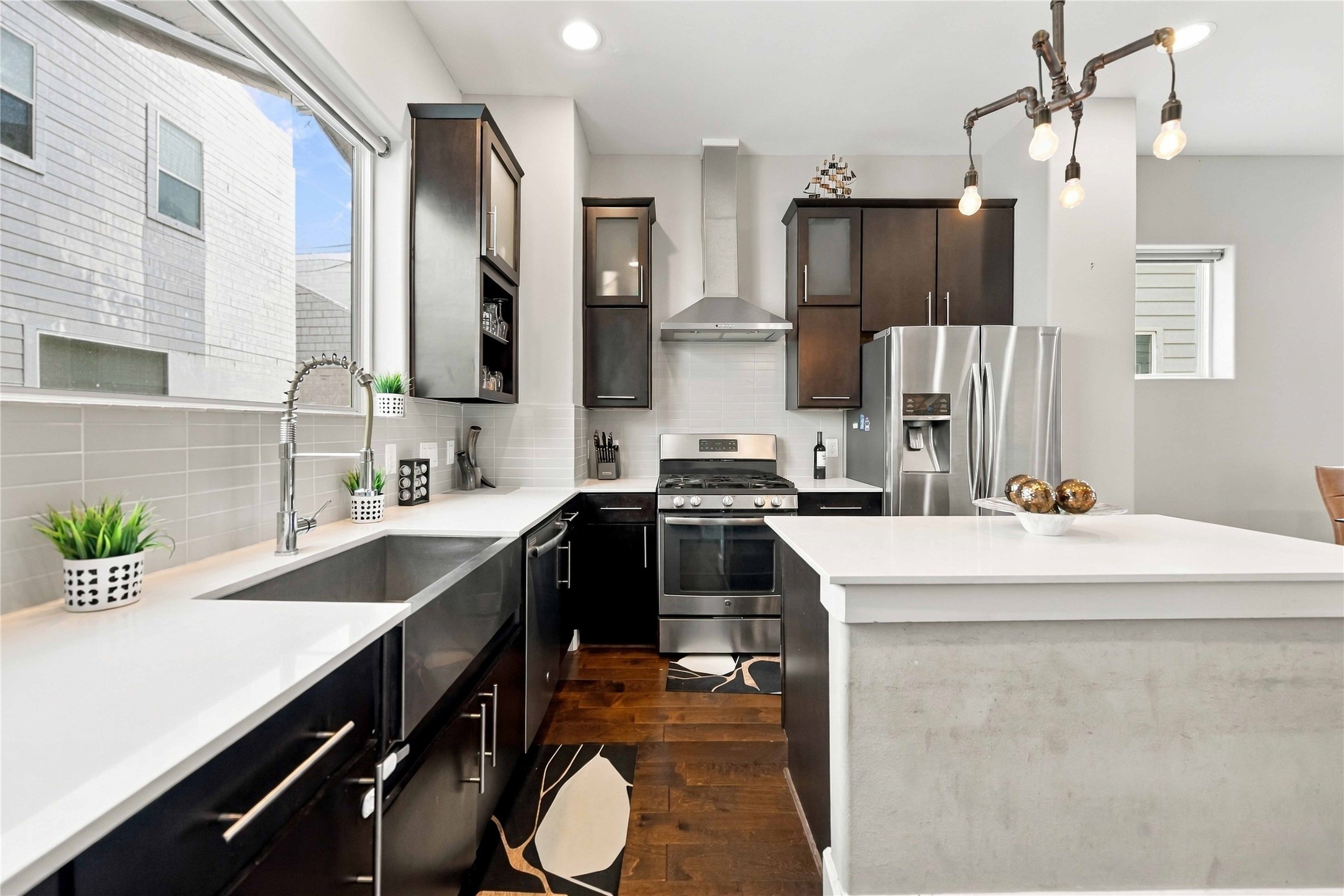 613 Bayou Street, Houston, TX 77020
