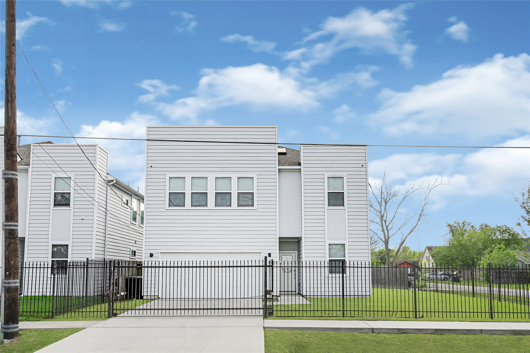 9431 Jutland Road, Houston, TX 77033 9431 Jutland Road, Houston, TX 77033