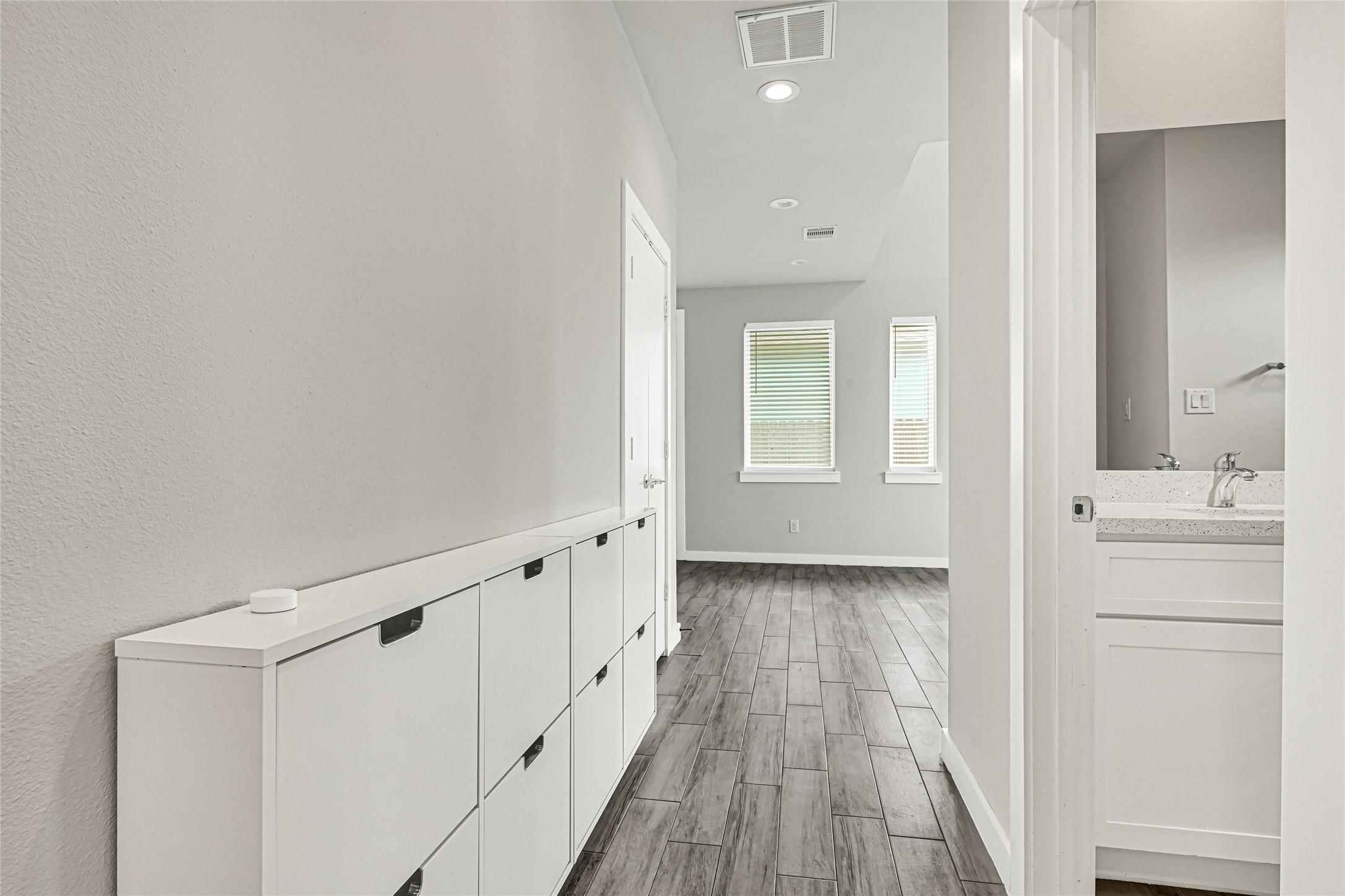 9431 Jutland Road, Houston, TX 77033