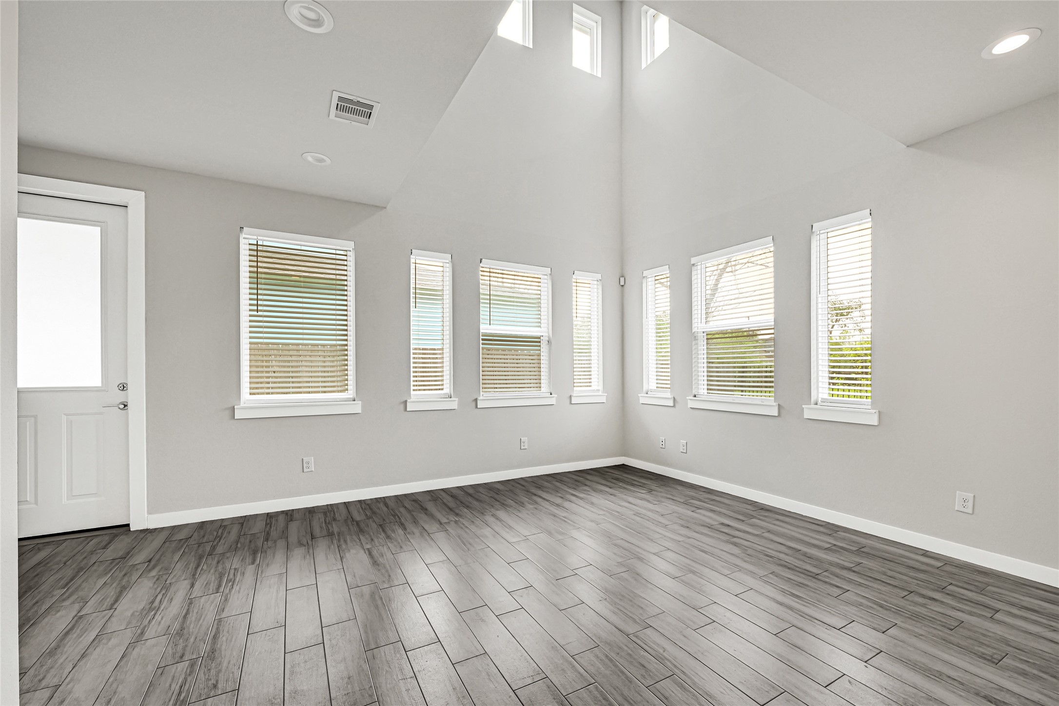 9431 Jutland Road, Houston, TX 77033