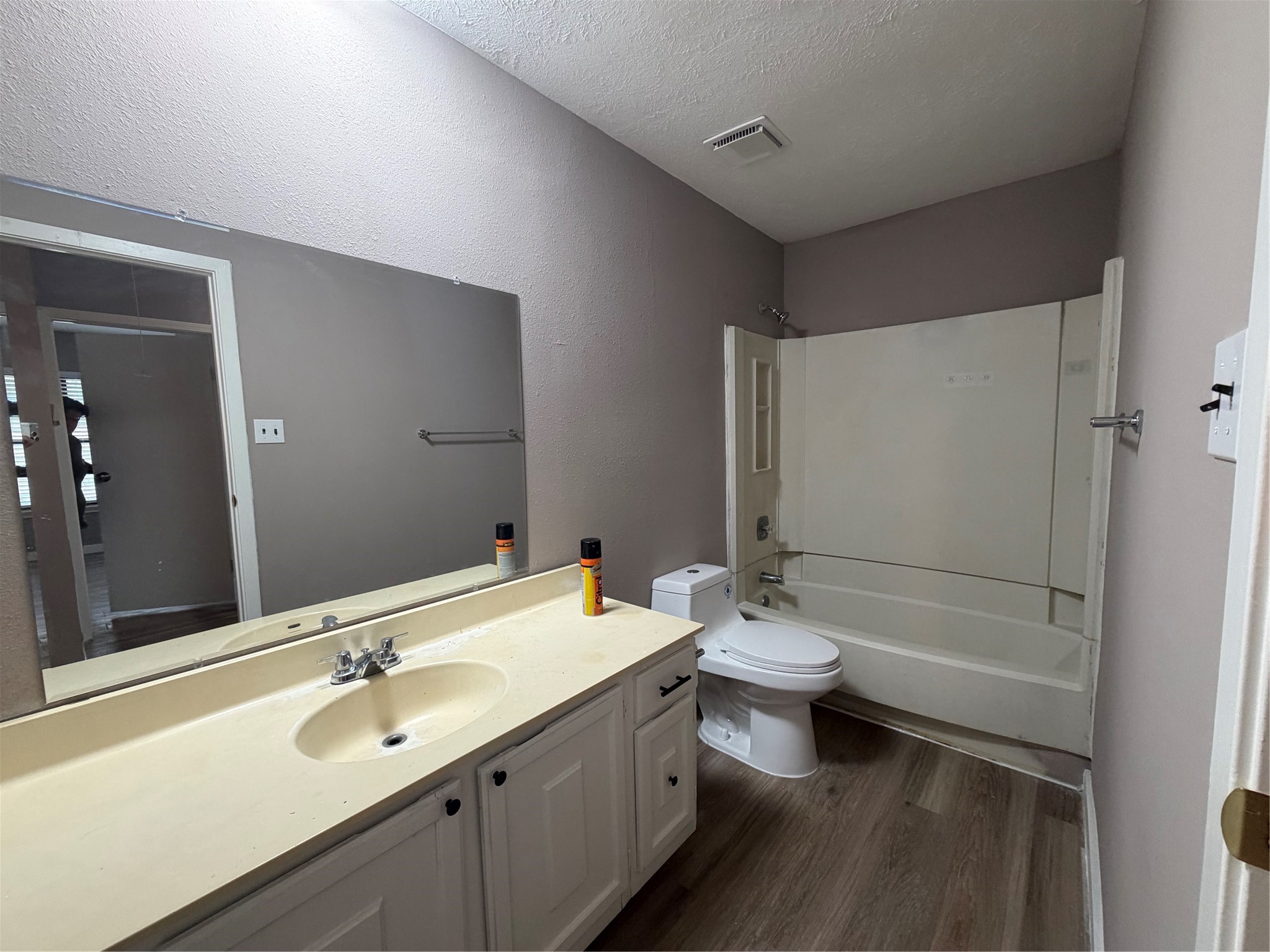 2611 W Greens Road, Houston, TX 77067