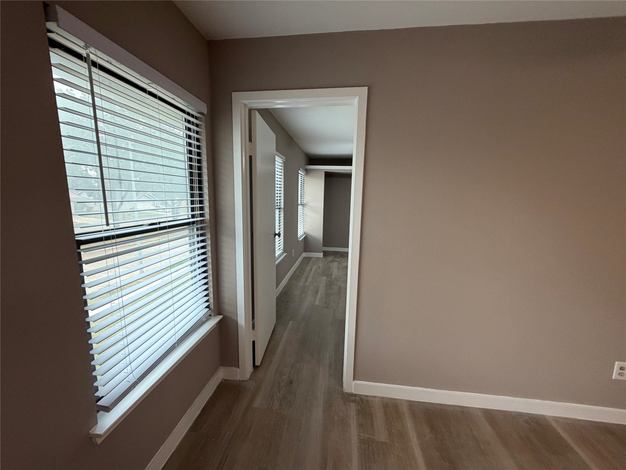 2611 W Greens Road, Houston, TX 77067